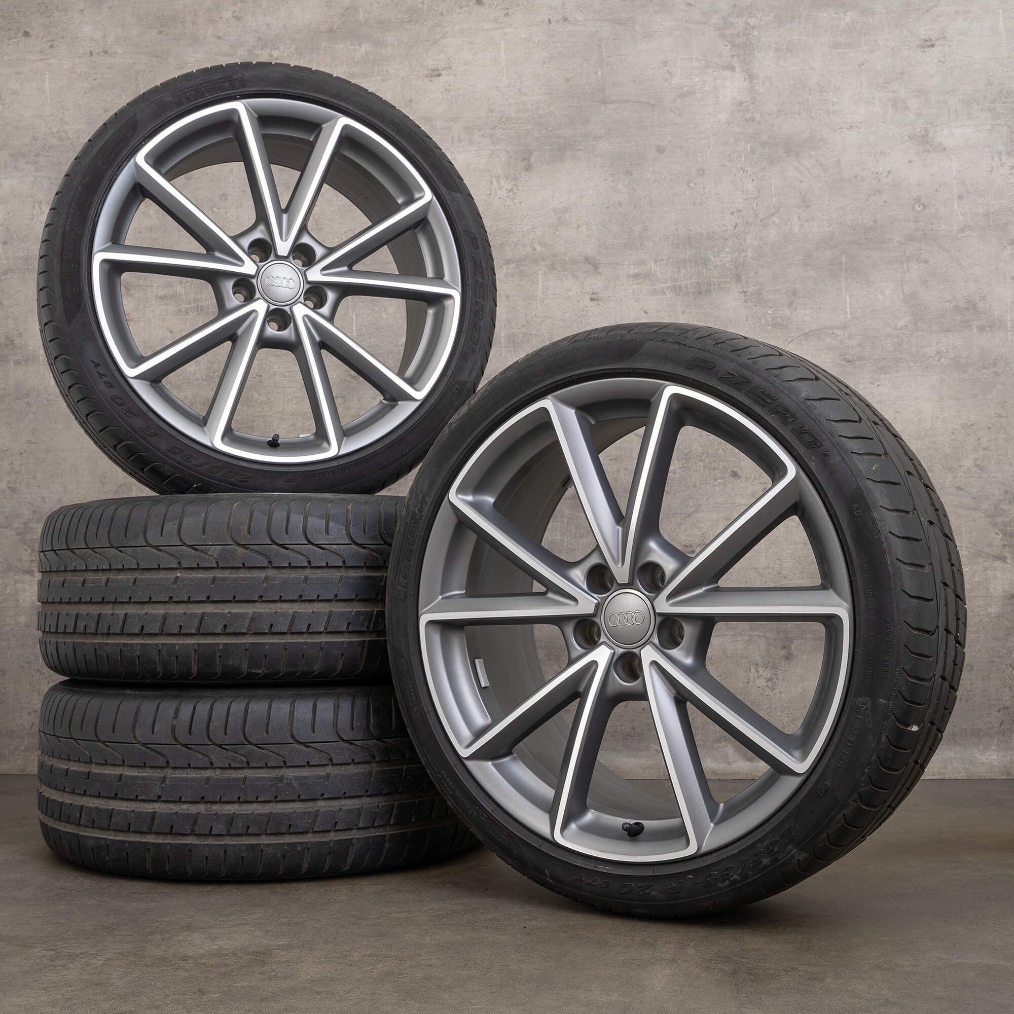 Originale Audi Q3 RSQ3 8U 20-tommers sommerdekk felger 8U0601025AK titan matt