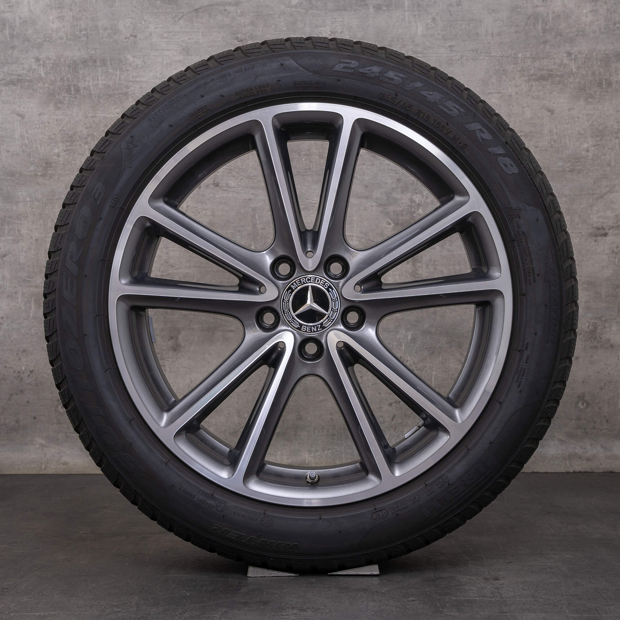 Original Mercedes Benz CLS vinterhjul 18 tum C257 fälgar A2574010800 himalaya grå glansig vänd