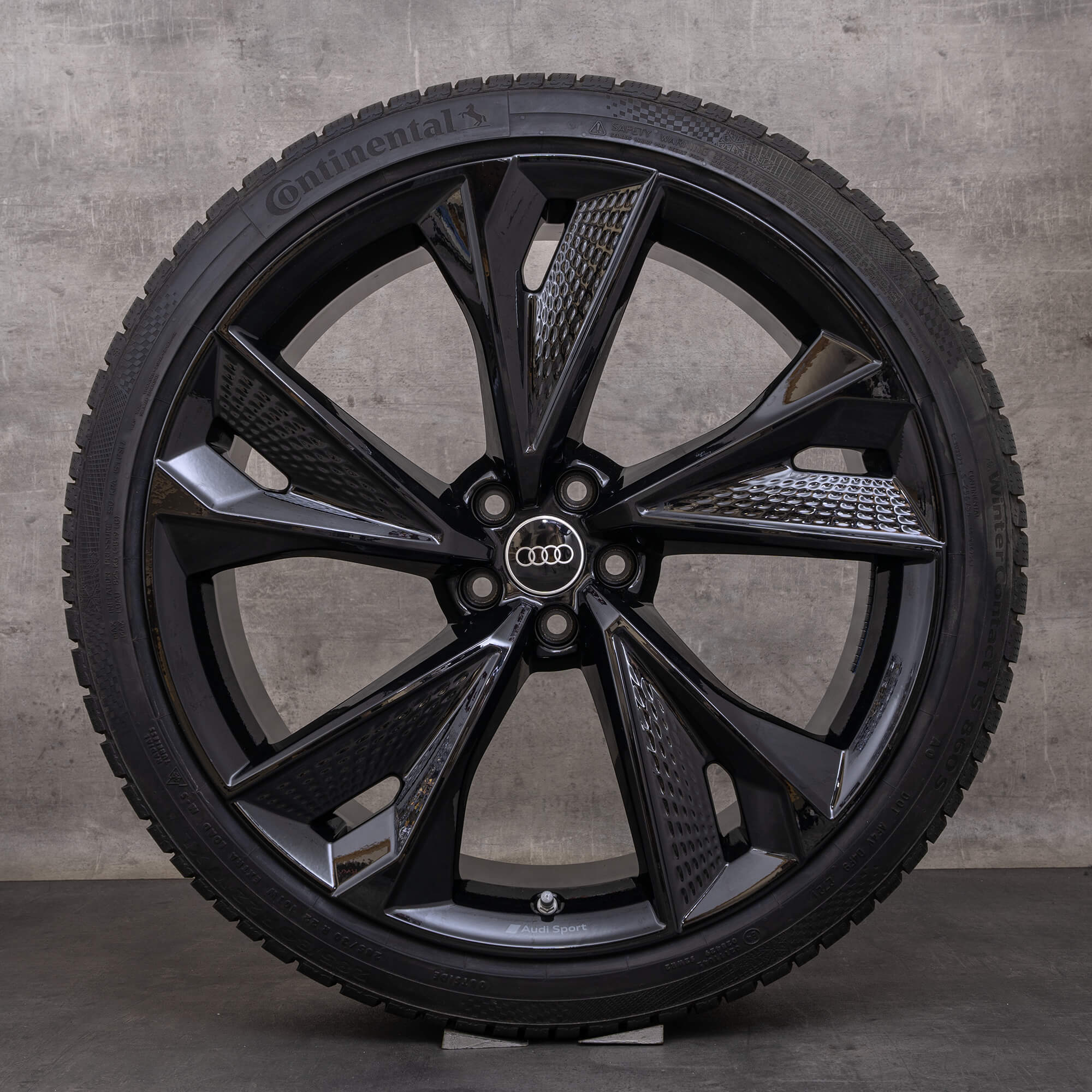 OEM Audi RS6 RS7 snow tire packages 22 inch 4K C8 rims 4K0601025BC ...