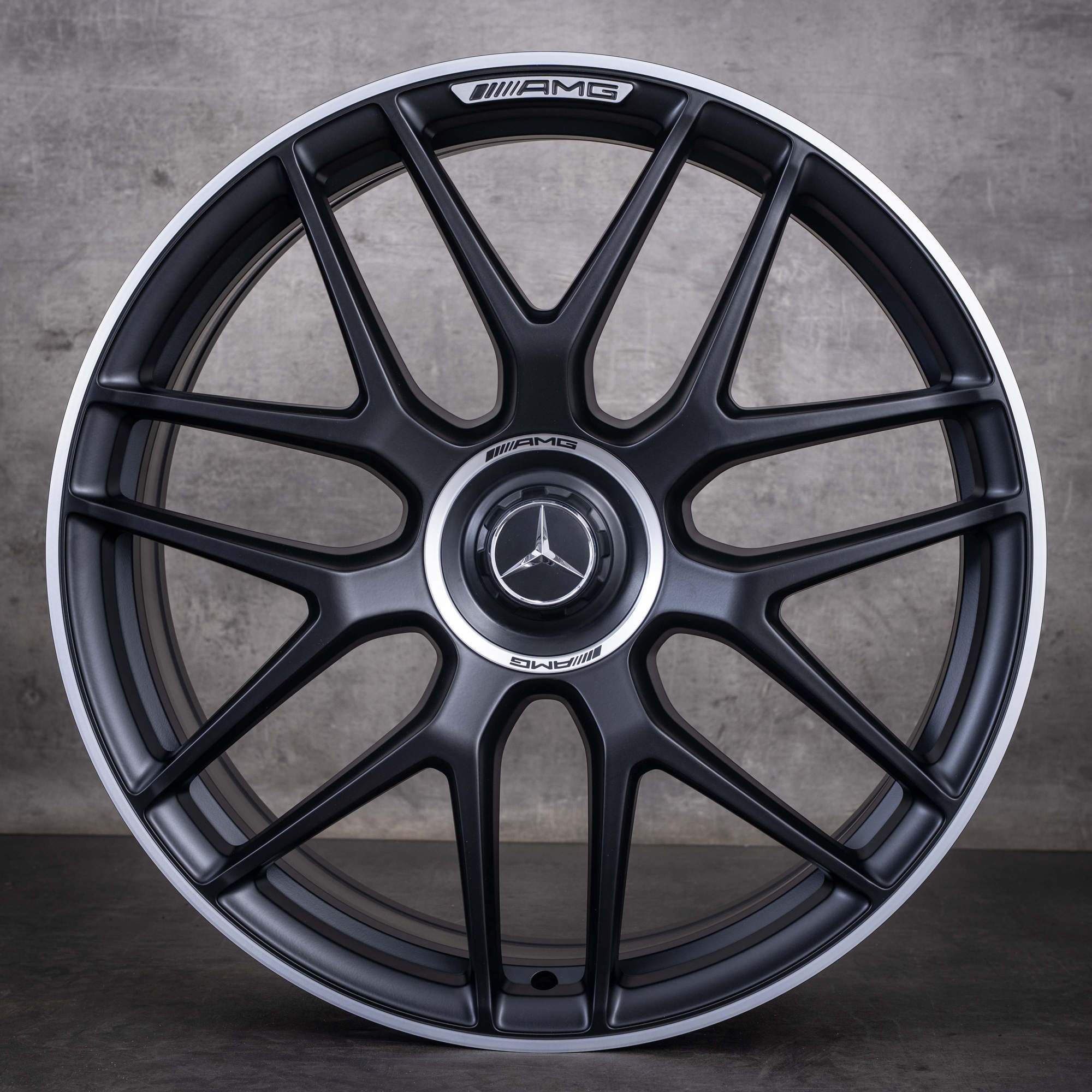 Original AMG GLE Felgen 22 Zoll W167 A1674015601 A1674015701 Kreuzspeichen-Design schwarz seidenmatt glanzgedreht NEU
