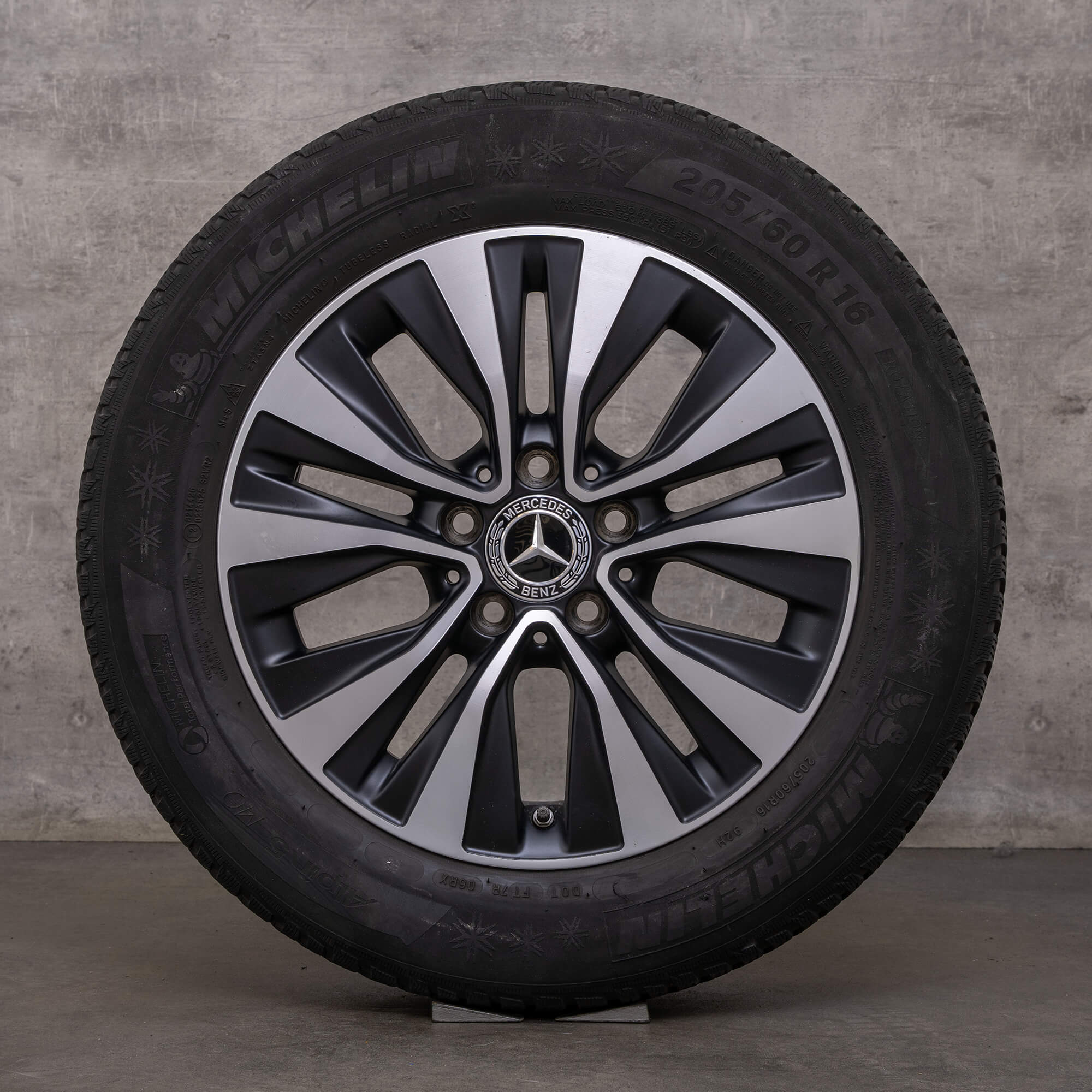 Original Mercedes Benz A B Class CLA roues d'hiver 16 pouces W177 V177 W247 X118 C118 jantes A1774010000 noir mat brillant