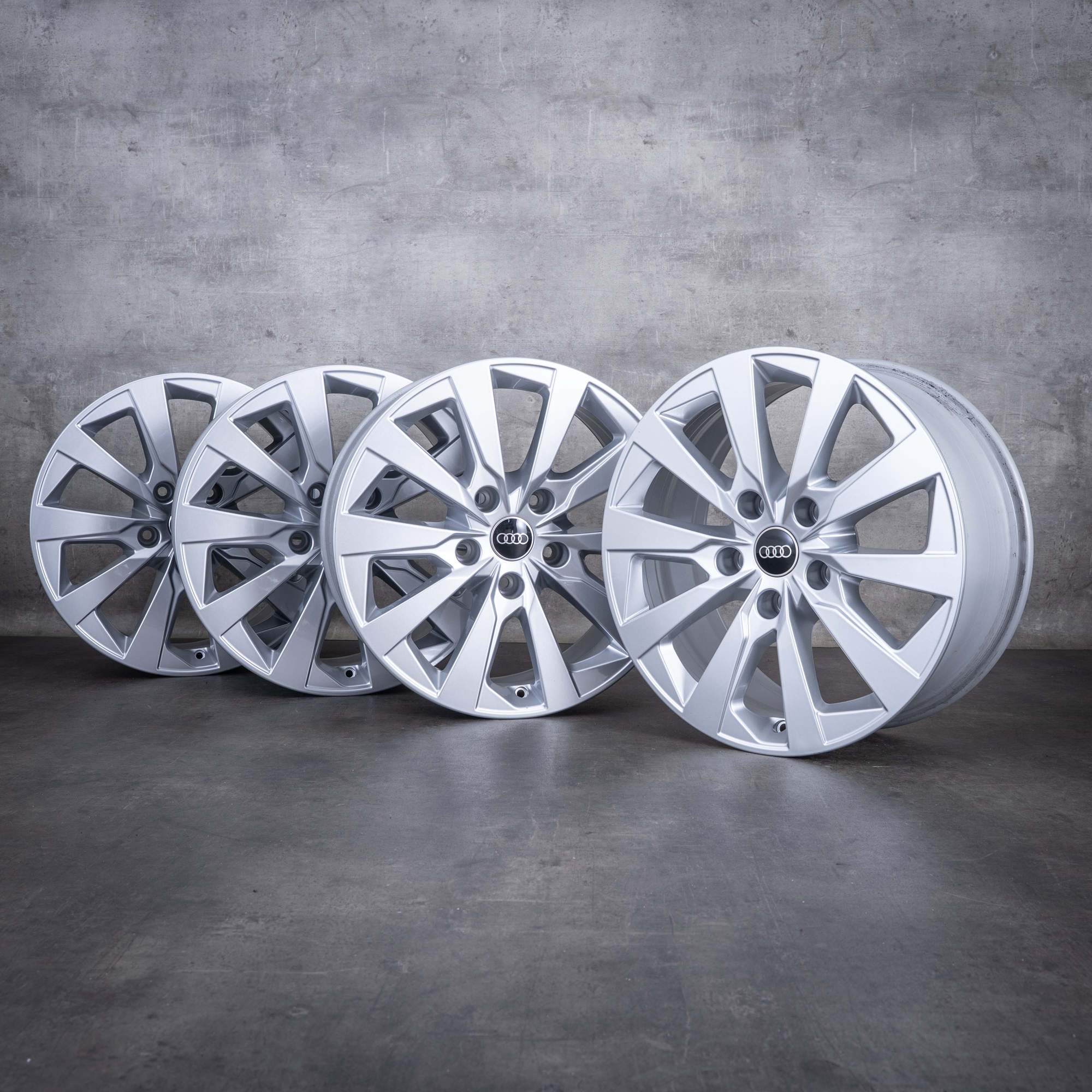 Originale Audi e-tron Q6-fælge 18 tommer GF 85H601025BH 85H601025BJ sølv blank