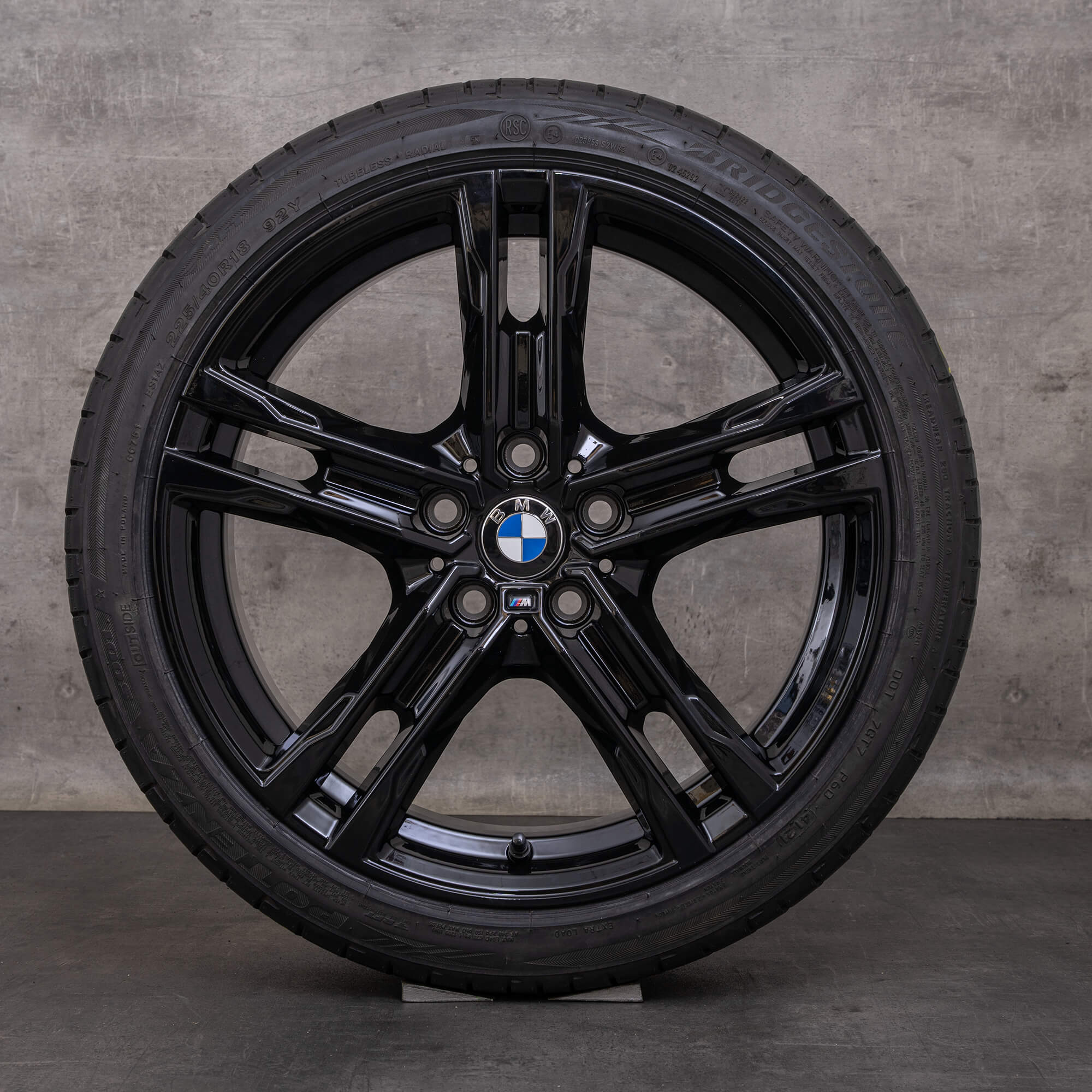Originais BMW série 1 2 jantes 18 polegadas F40 F44 Gran Coupe verão styling 819 8092352 preto brilhante
