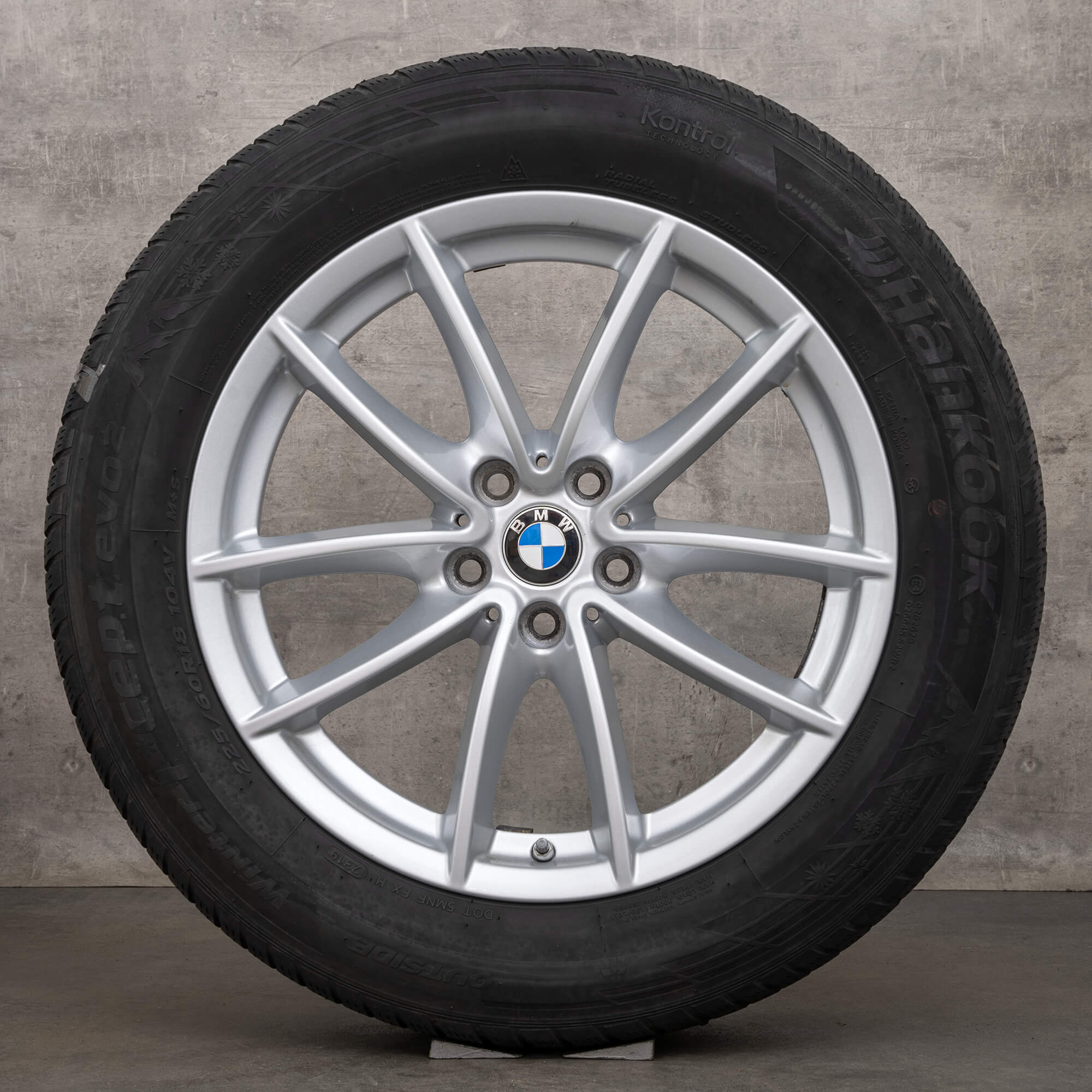 BMW X3 G01 X4 G02 vinterhjul 18 tums fälgar 618 vinterdäck 6880047 silver