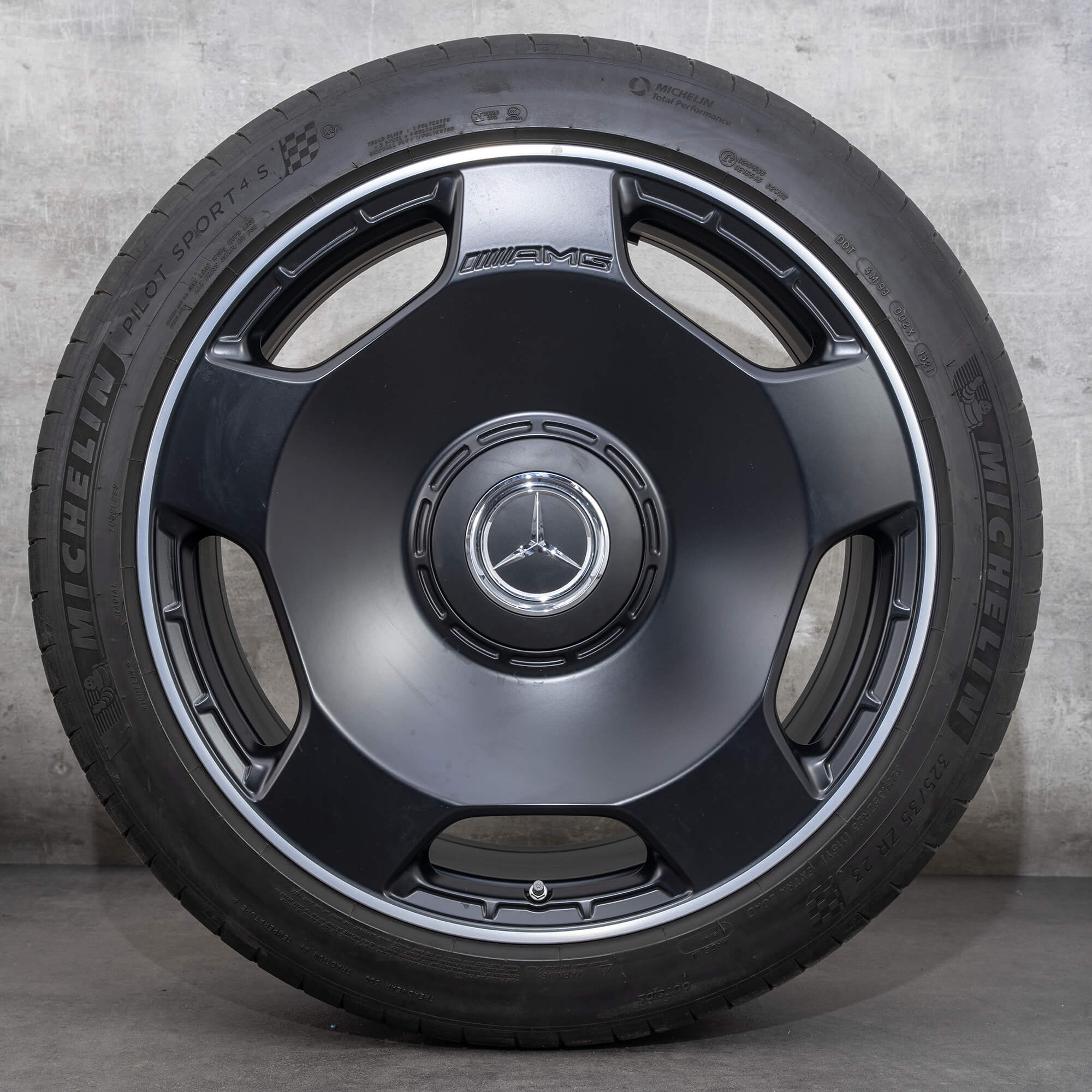 AMG 23 inch rims Mercedes Benz GLS63 X167 summer tires summer wheels