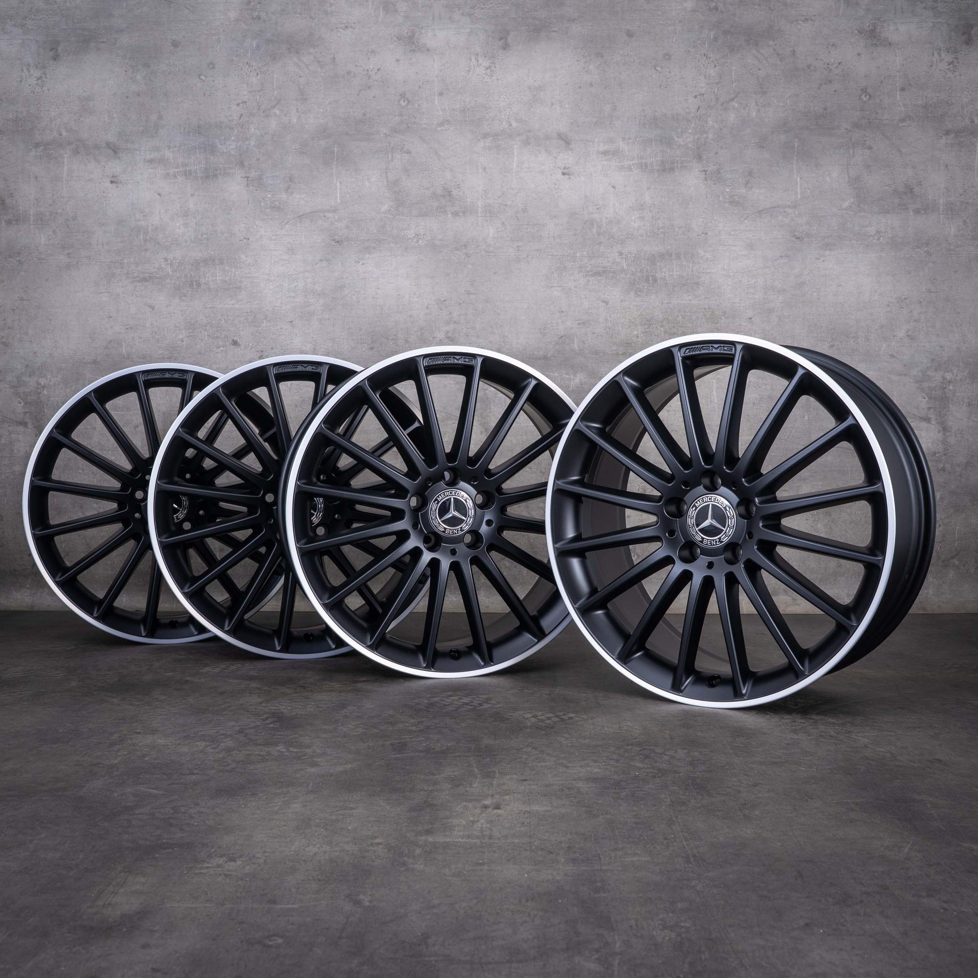 Oryginalne felgi Mercedes-Benz Klasy A A 45 CLA 45 AMG 19 cali W176 C117 X117 A1764010502 czarne matowe z diamond cutem NOWE