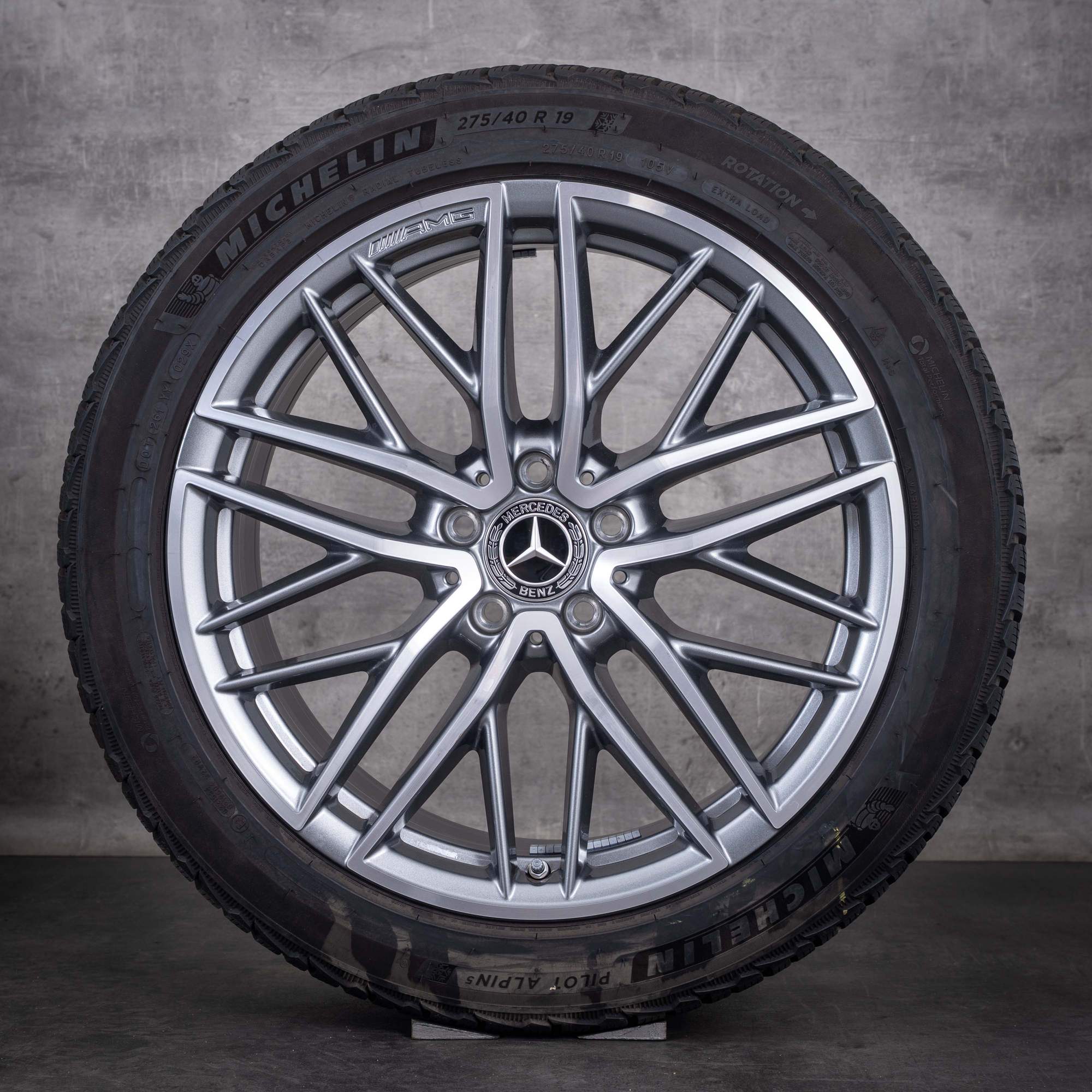 Alkuperäiset Mercedes-Benz C-sarjan 63 AMG E Performance talvirenkaat 19 tuuman S206-vanteet A2064012900 A2064012400 titaaninharmaa diamond cut-viimeistely