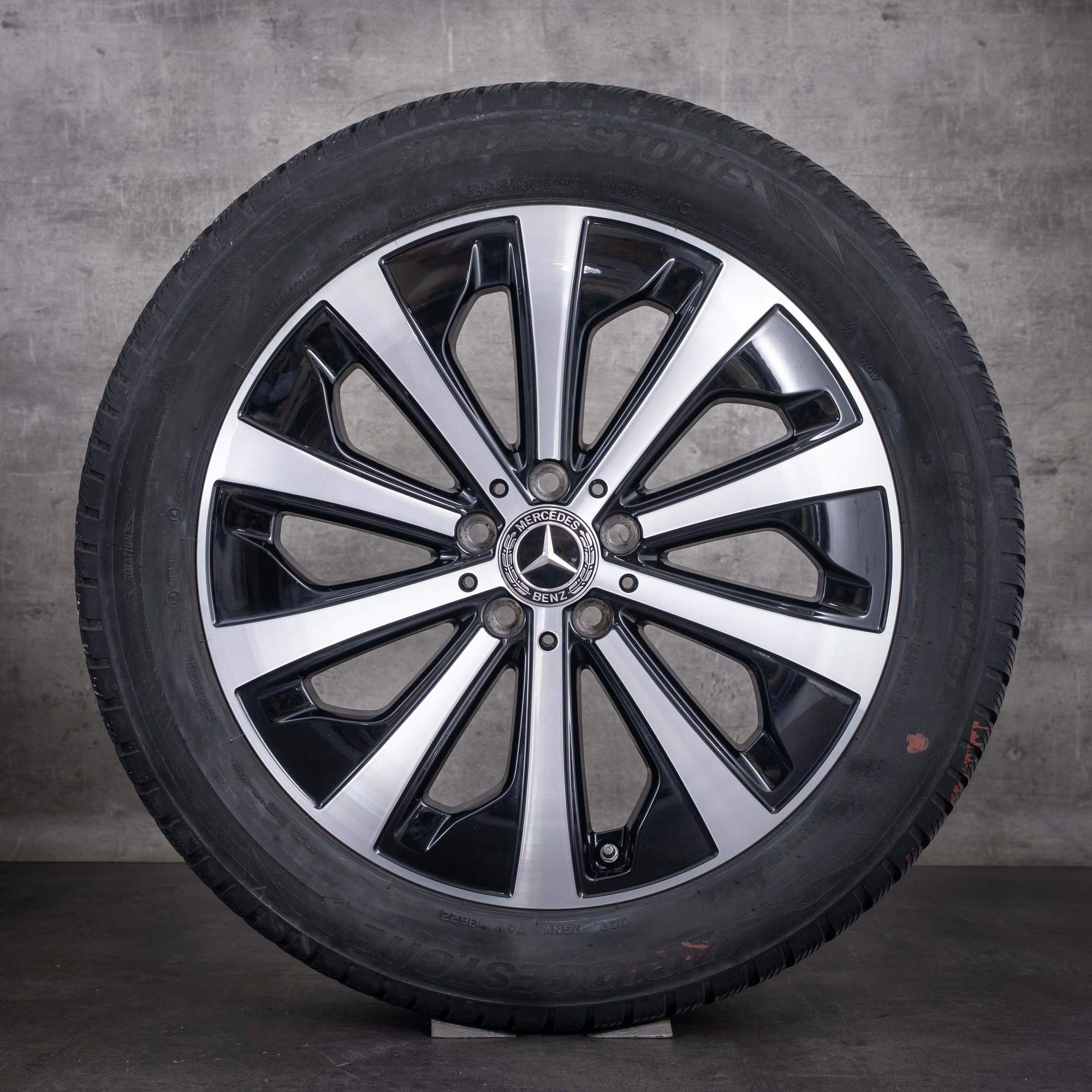 Jante originale Mercedes-Benz GLA GLB roți de iarnă 19 inci H247 X247 cod A2474013100 negre față diamantate