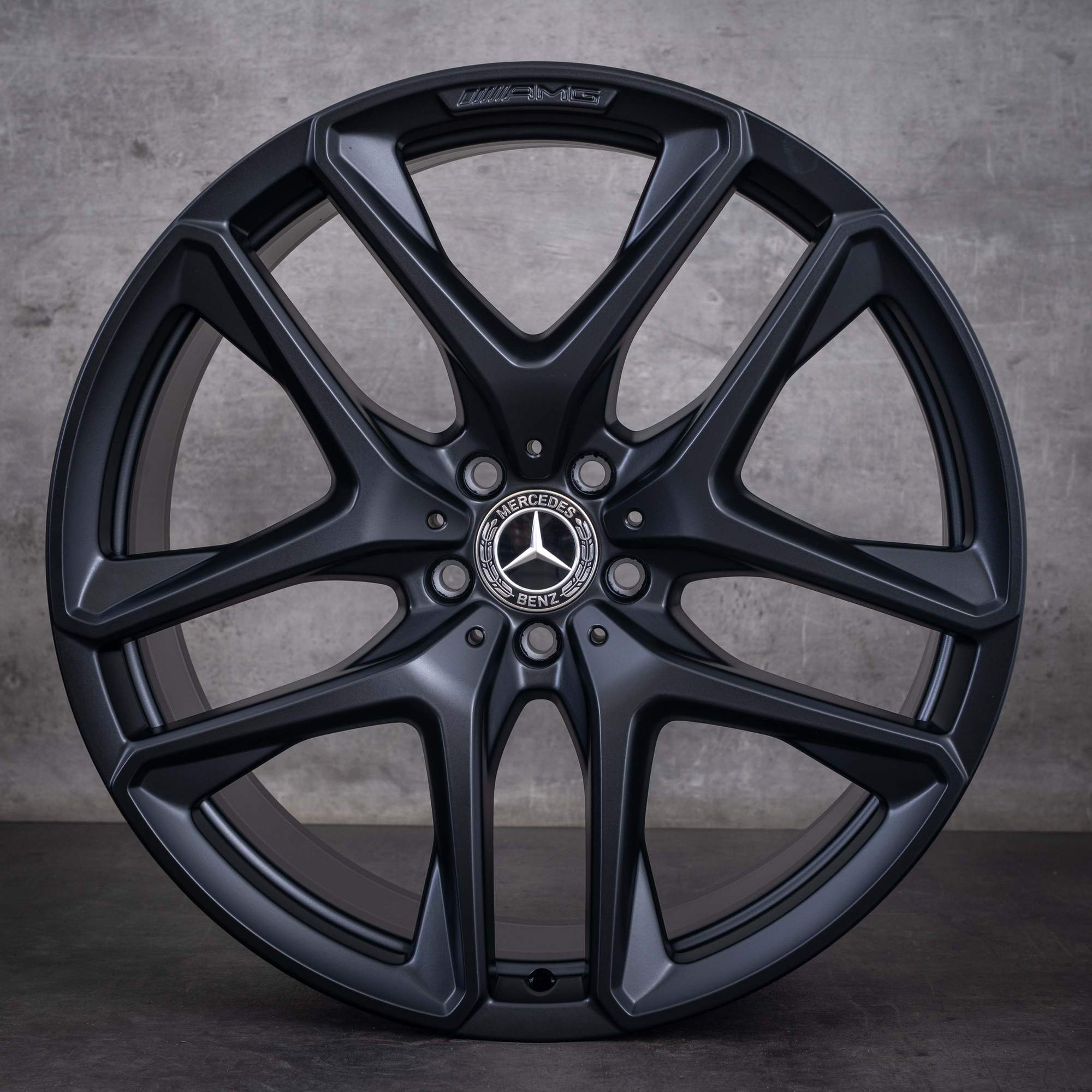 Cerchi originali Mercedes-Benz GLE 53 63 AMG 4Matic+ da 21 pollici X167 C167 ibrido A1674014200 A1674014300 nero opaco - cerchio 1 di 4