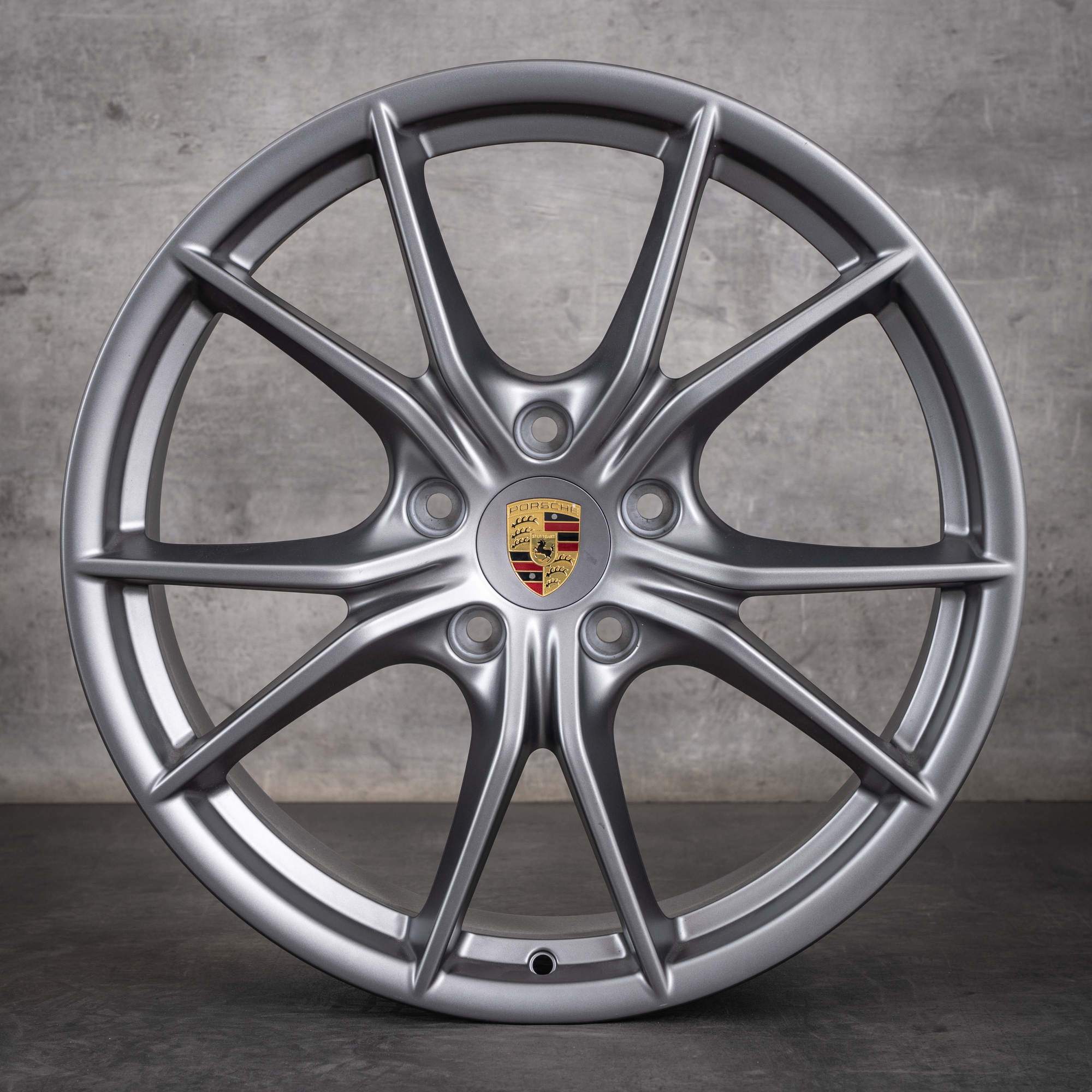 Jante oem Porsche 991 II 20 pouces Carrera 4 & S GTS 99136271000 argent platine mat