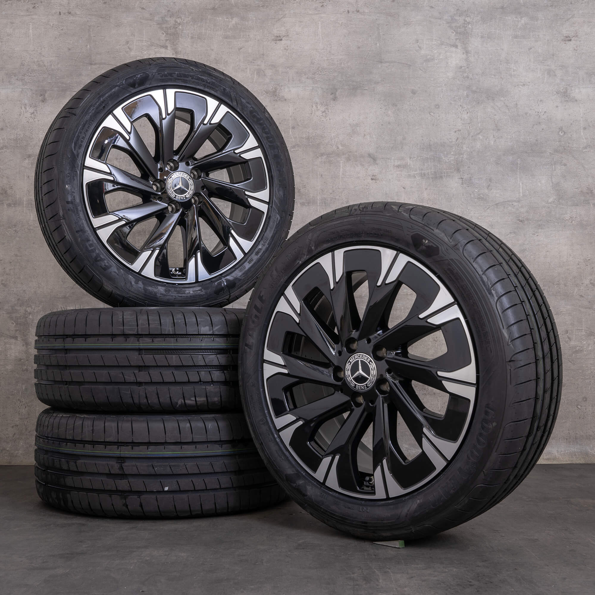 Original Mercedes Benz EQV Felgen 18 Zoll W447 Allwetterreifen A4484011500 schwarz glanzgedreht NEU