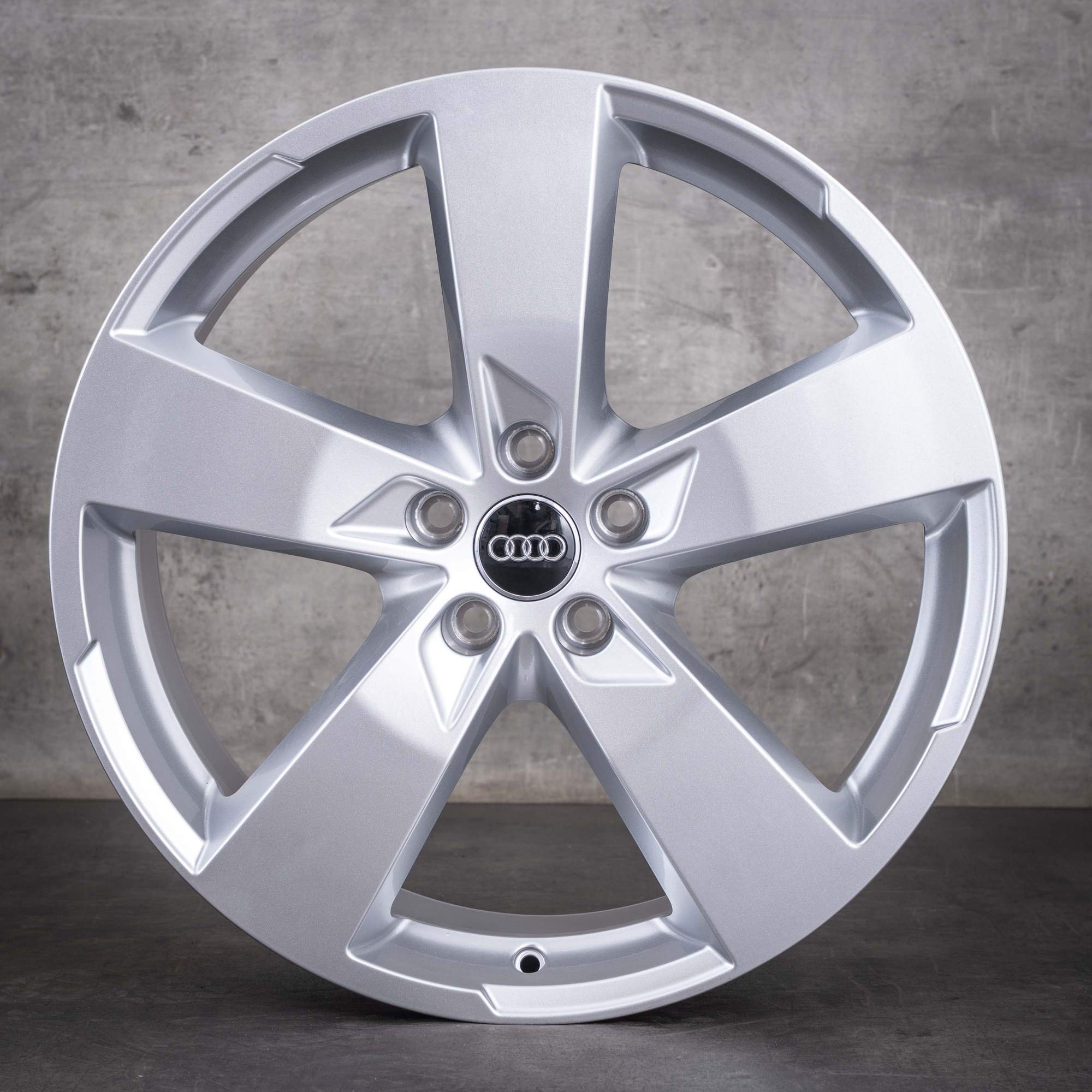 Cerchi originali Audi A6 S6 da 20 pollici 4K C8 4K0601025K argento lucido NUOVI