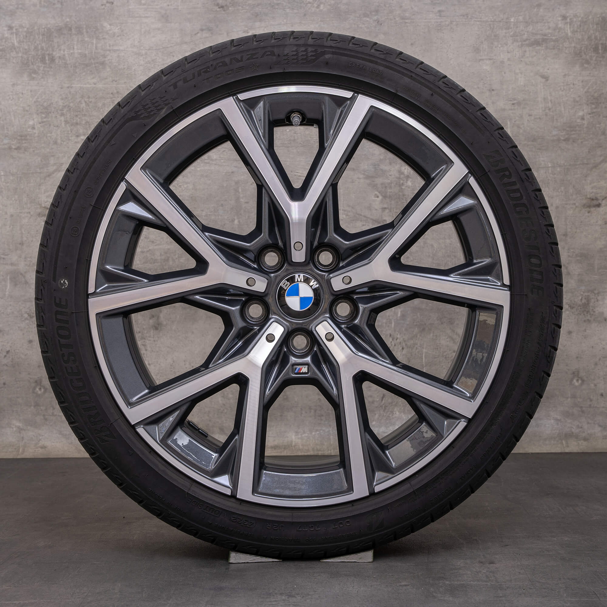 Orijinal BMW 1 serisi 2 jant 18 inç F40 F44 Gran Coupé yaz lastikleri styling 553 M 8092355 orbit gri parlak tornalanmış