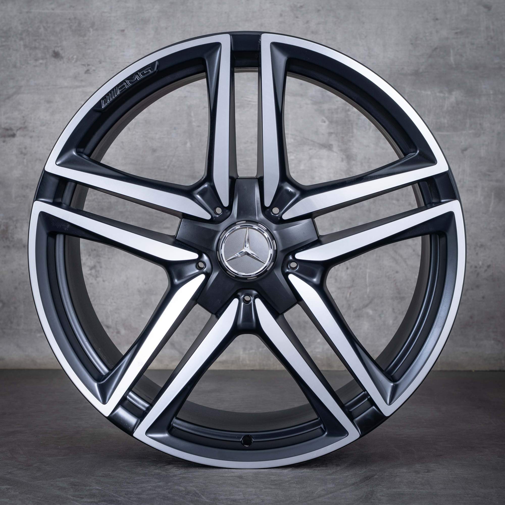 Originale Mercedes Benz E-Klasse E63 & S AMG fælge 20 tommer W213 S213 sommerdæk A2134012800 A2134012900 sort mat højglans finish