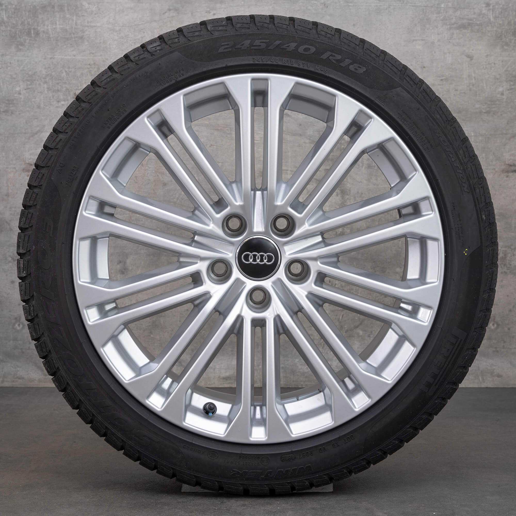 Audi 18 inch velgen A5 S5 8W B9 winterbanden winterwielen alloy 8W0601025AM