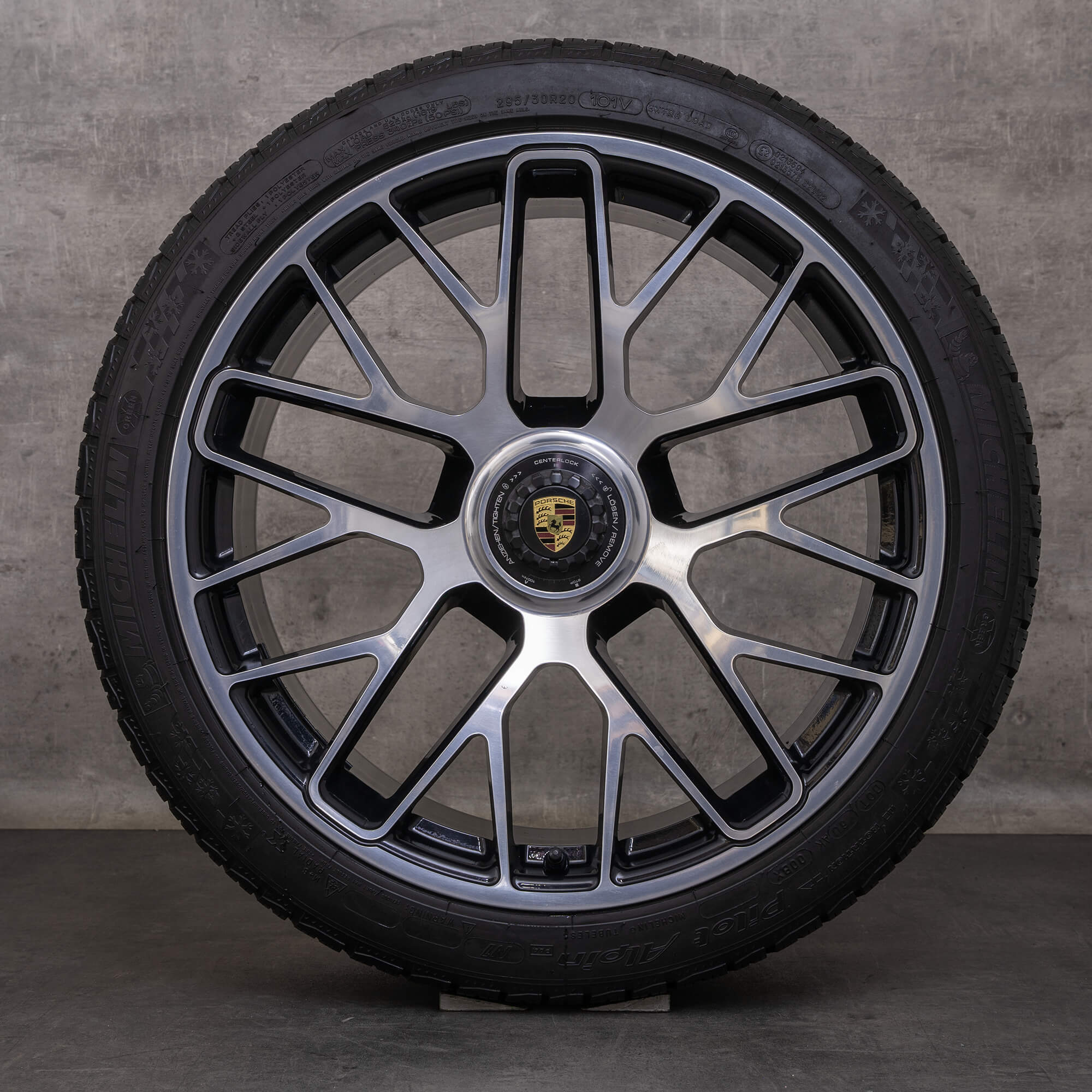 Oryginalne koła zimowe Porsche 911 20 cali 991 I II Turbo S Felgi 99136216134 99136216634 czarne polerowane