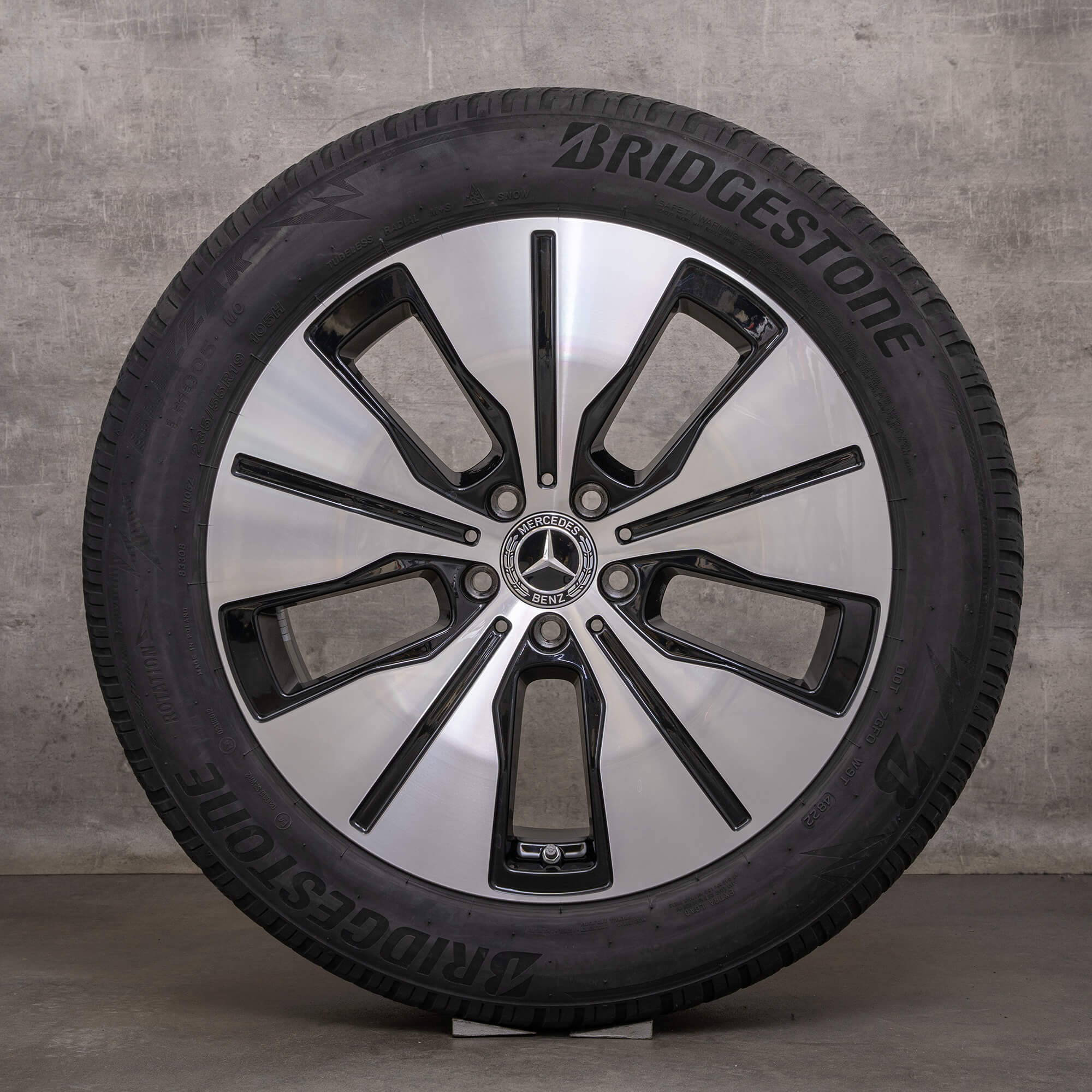 Original Mercedes Benz EQC llantas de invierno 19 pulgadas N293 5mm A2934010100 negro brillante torneado