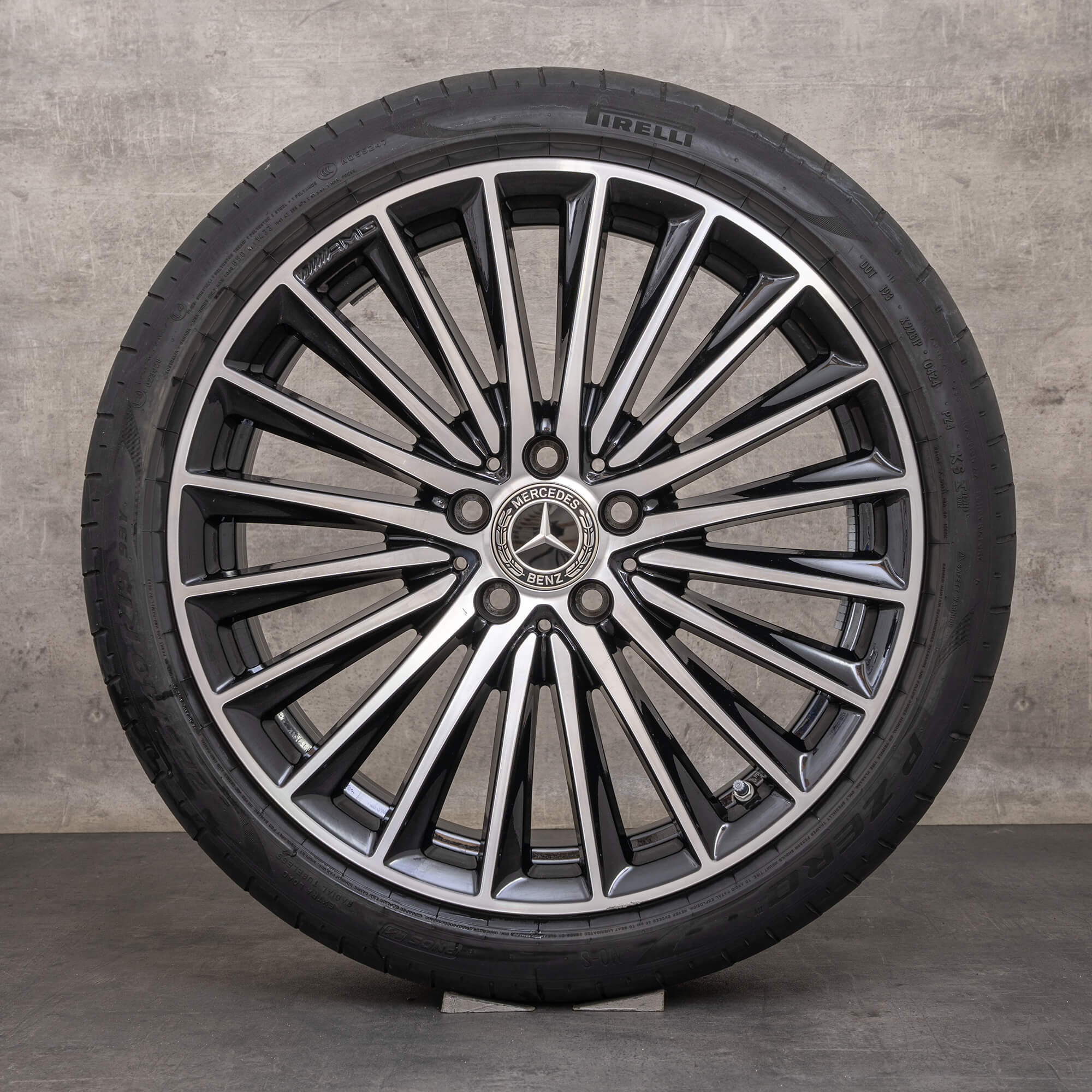 Originale Mercedes Benz C-Klasse AMG fælge 19 tommer W206 S206 sommerhjul A2064011900 A2064012000 sort blank drejet