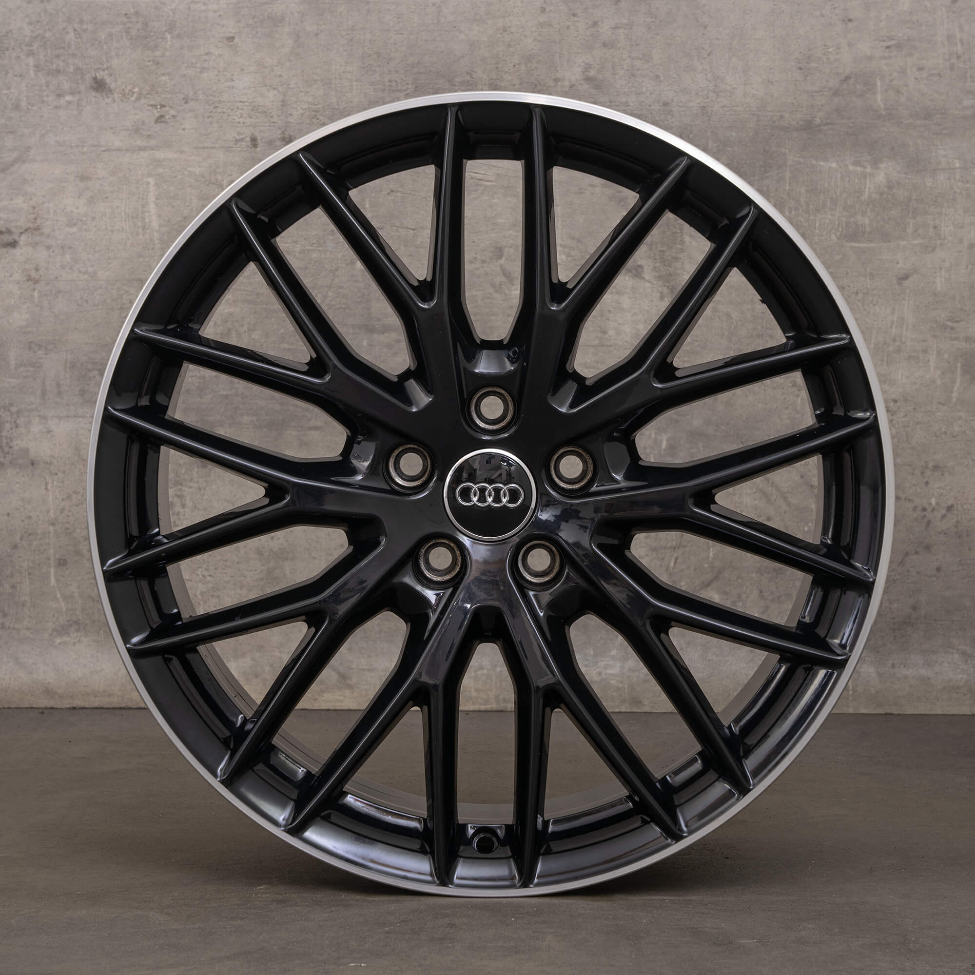 Originele Audi Q2 SQ2 GA 19 inch velgen 81A601025AB aluminium zwart