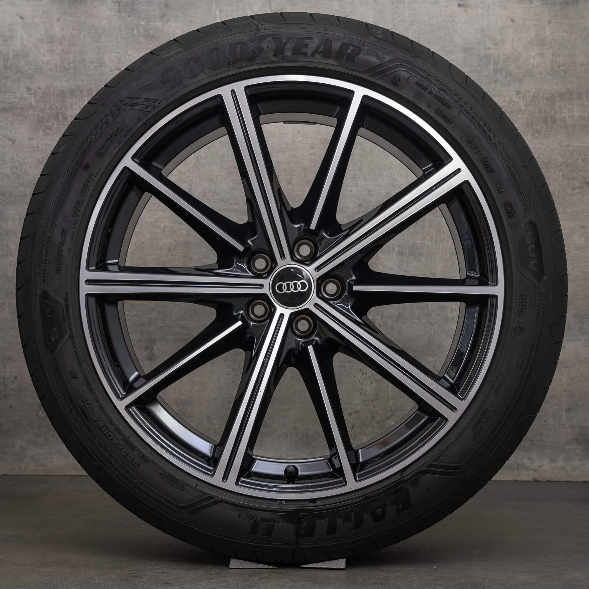 Audi Q7 SQ7 4M letni alu kola 21 palcové ráfky pneumatiky 4M0601025CC