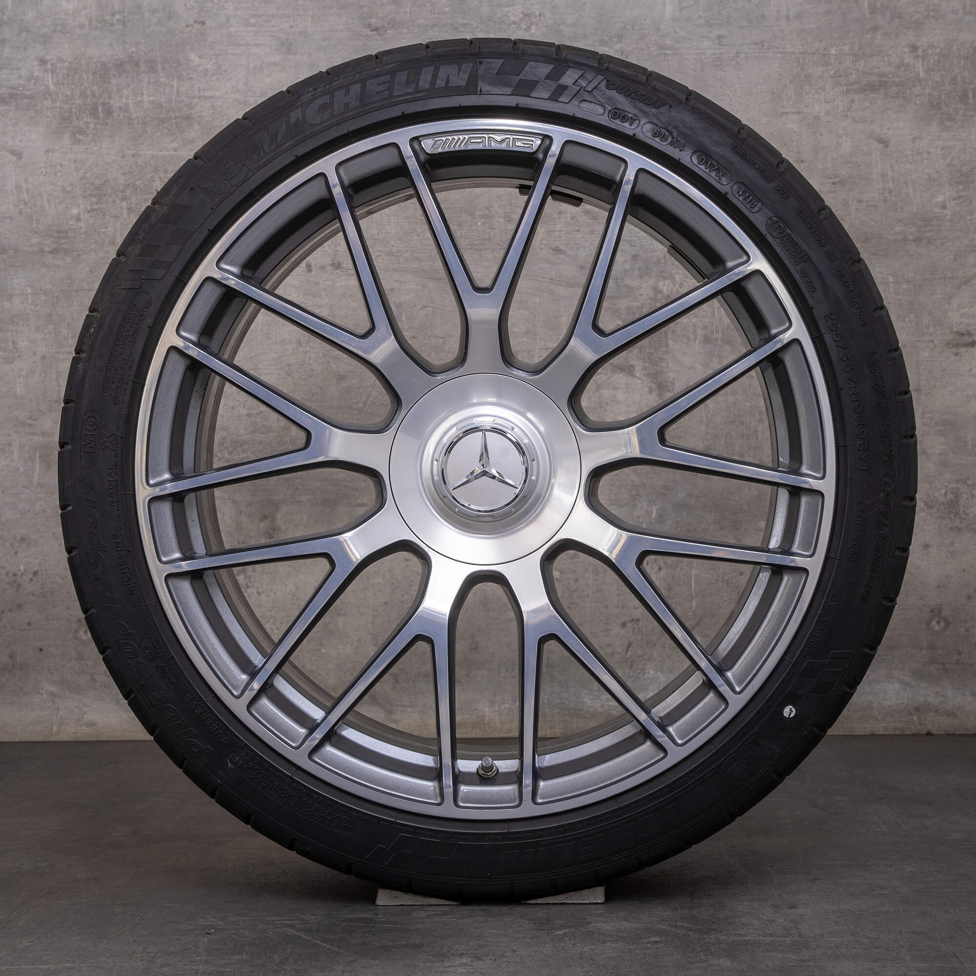 Original Mercedes Benz AMG C63 & S vinterhjul 19 tum C205 A205 fälgar / fälg A2054015900 A2054016000 himalaya grey gloss turned