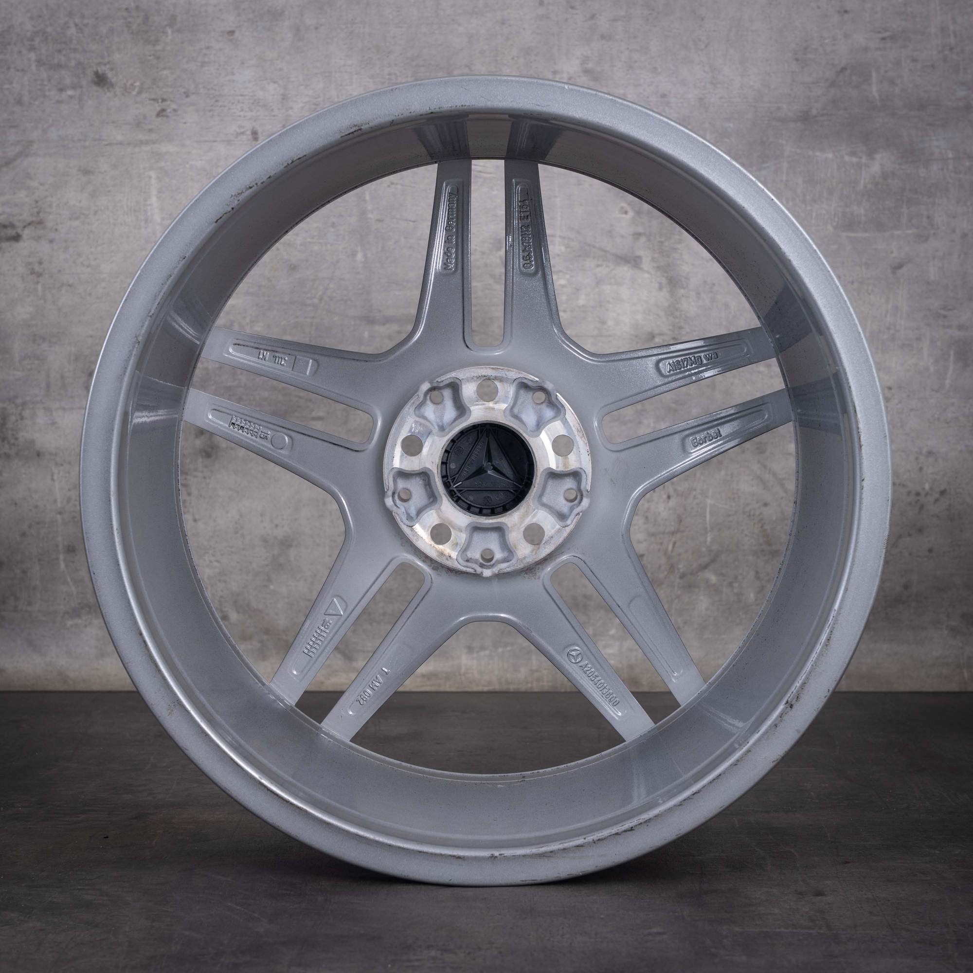 Original Mercedes Benz C-Klasse C 63 AMG Felge 19 Zoll W205 S205 A2054013600 himalaya grey glanzgedreht