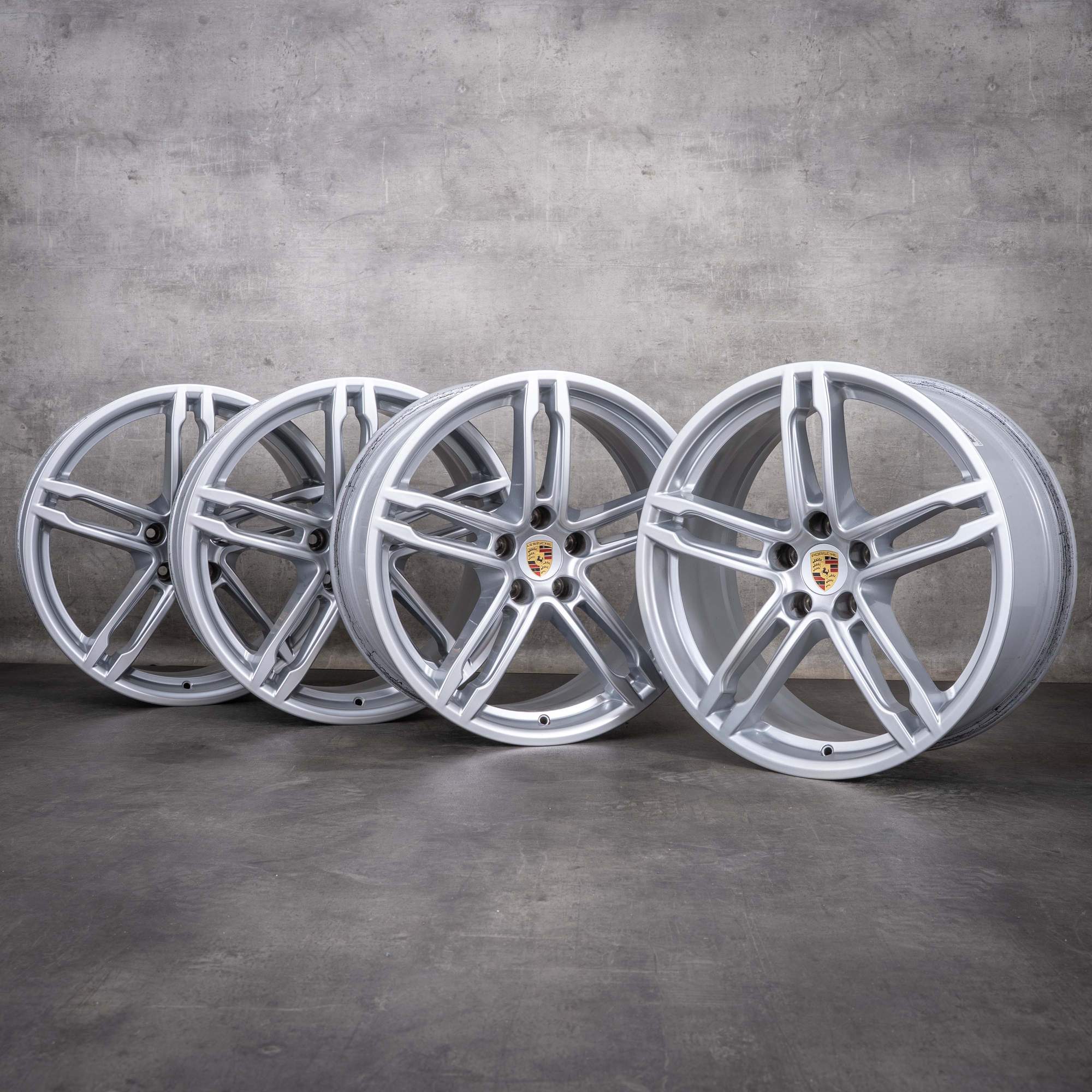 Original Porsche Macan II III Felgen 19 Zoll 95B601025DE 95B601025DQ silber glanz