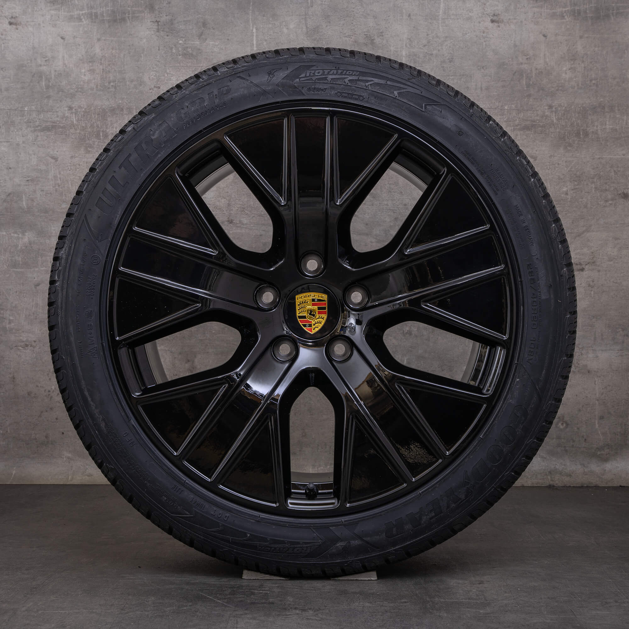 Originali Porsche Taycan con gomme invernali 20 pollici 9J1 cerchi auto 9J1601025CR 9J1601025K Turbo Aero nero lucido