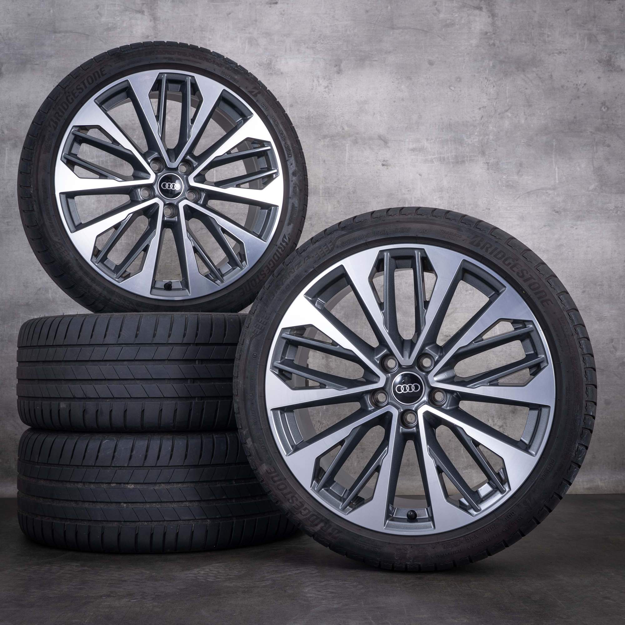 Original Audi Q2 SQ2 Winterräder 19 Zoll GA Felgen 81A601025S titan glanzgedreht