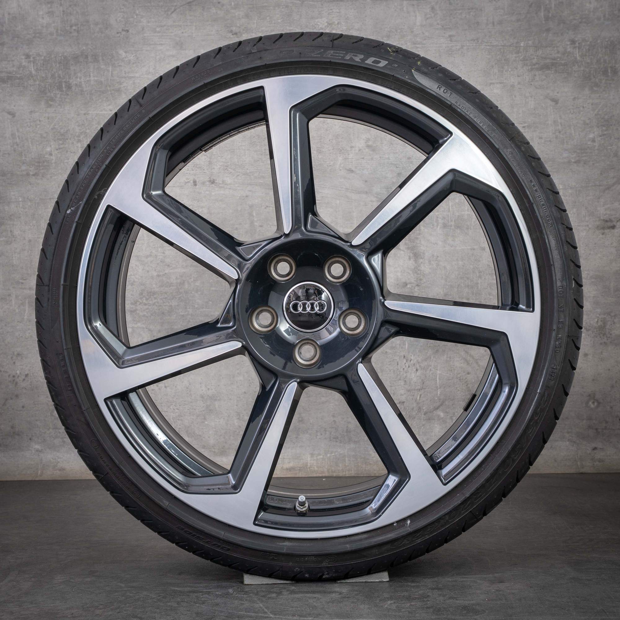 Originali Audi TTRS cerchi 20 pollici 8S RS estivi 8S0601025AE Rotor Design granit lucidato frontalmente