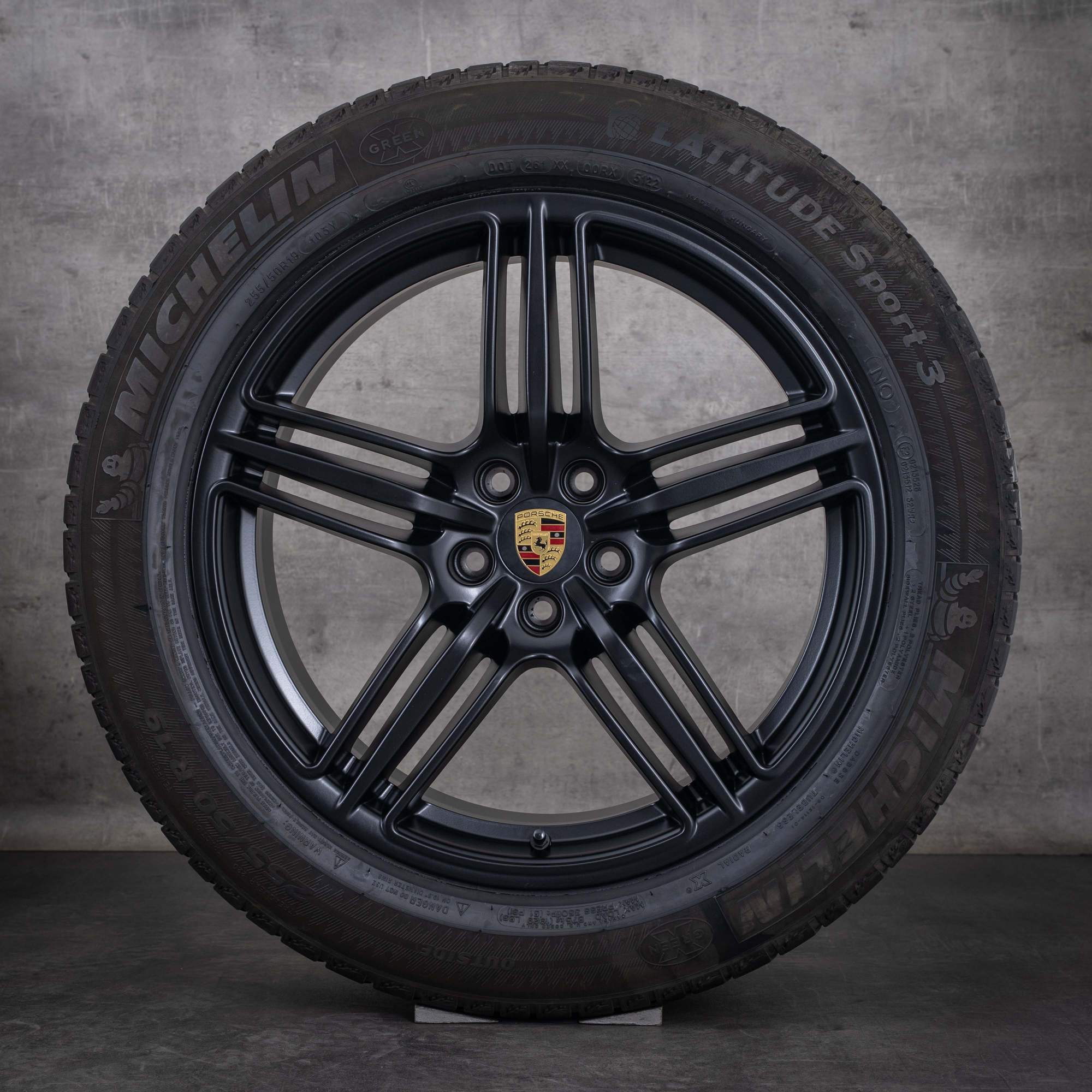 Original Porsche Macan I Winterräder 19 Zoll Felgen 95B601025BD 95B601025BE schwarz matt