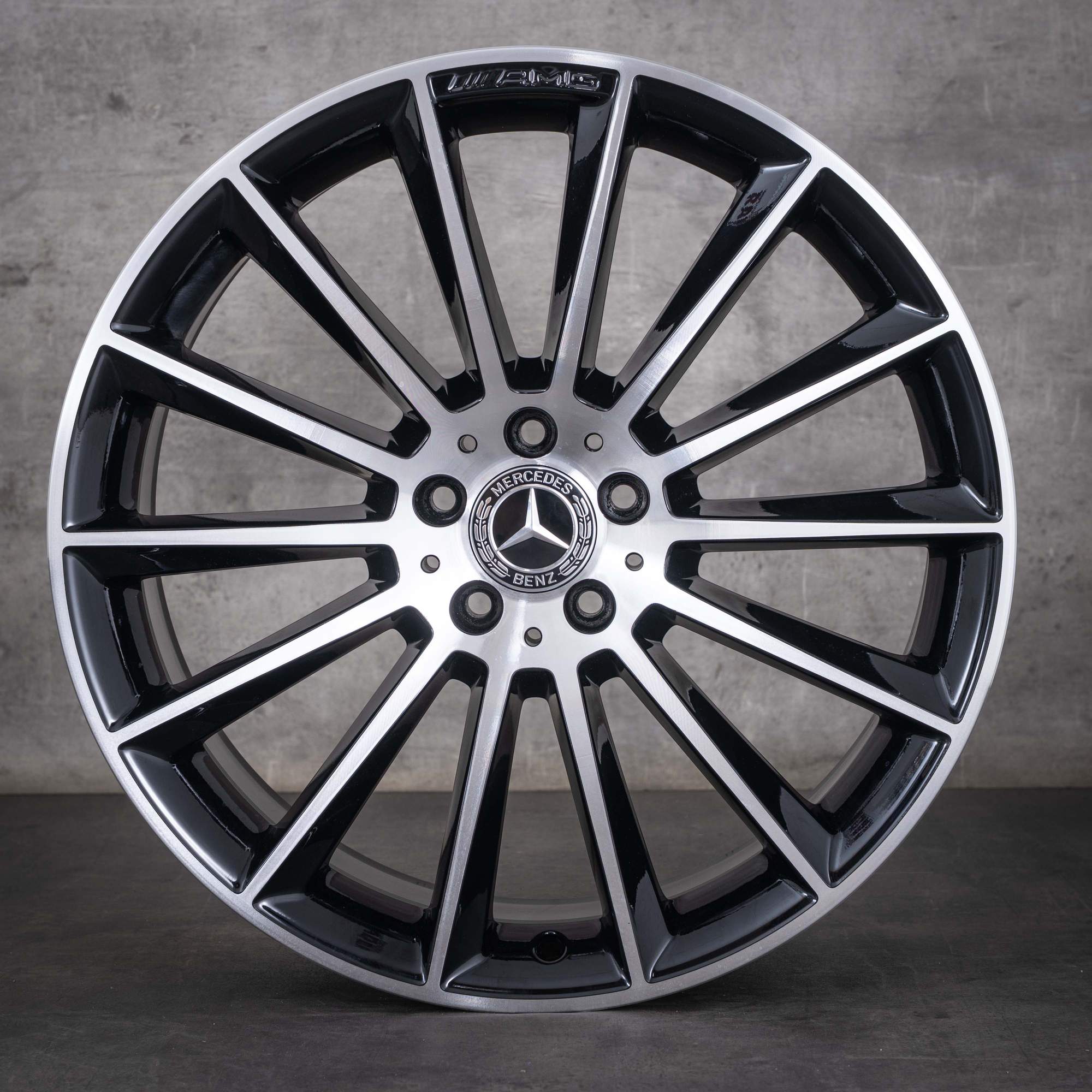Originální 20palcové disky Mercedes-Benz CLS AMG W257 C257 letní kola A2574011900 A2574012000, černé, s diamond cut