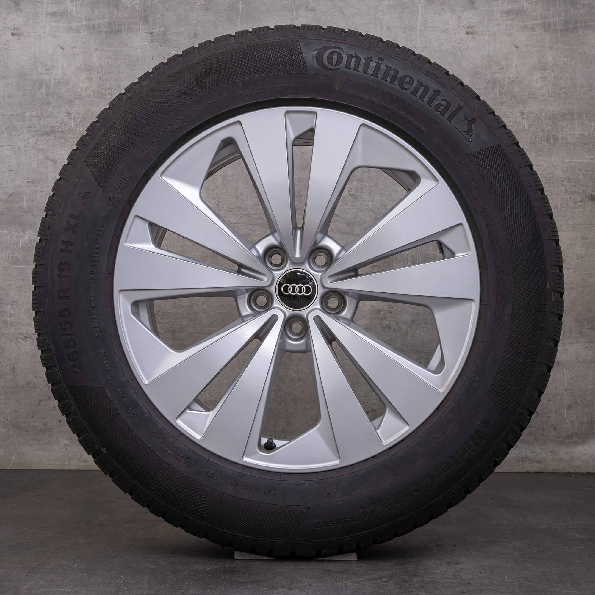 OEM Audi Q8 SQ8 snow tire packages 19 inch 4M8 rims 4M8601025 silver glossy