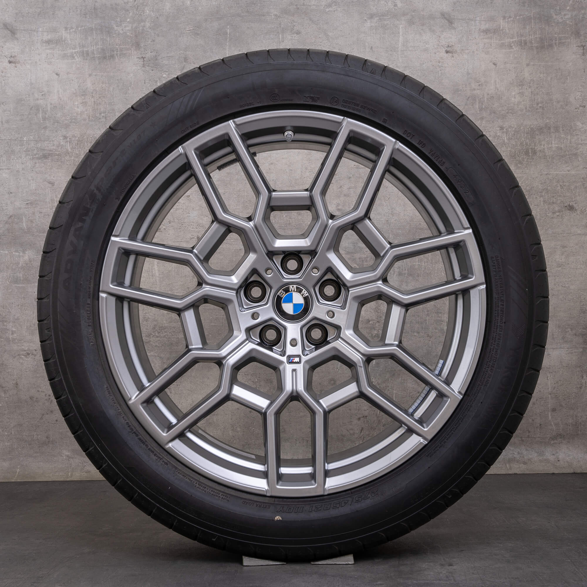Original BMW XM Winterräder 21 Zoll G09 Felgen Styling 918 M 1543958 1543986 Lightning grey