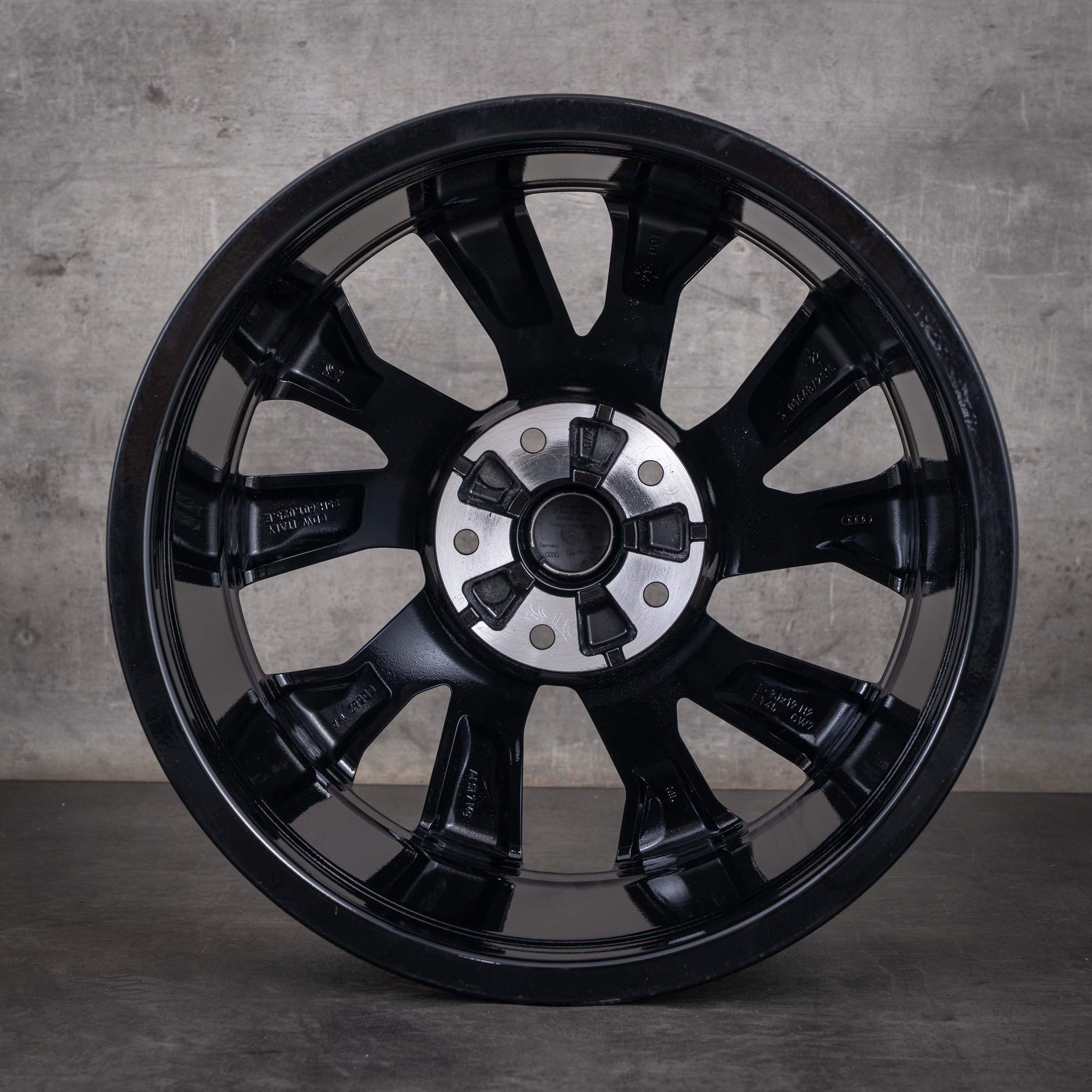 Jantă originală Audi e-tron Q6 SQ6 de 19 inci GF 85H601025E negru lucios