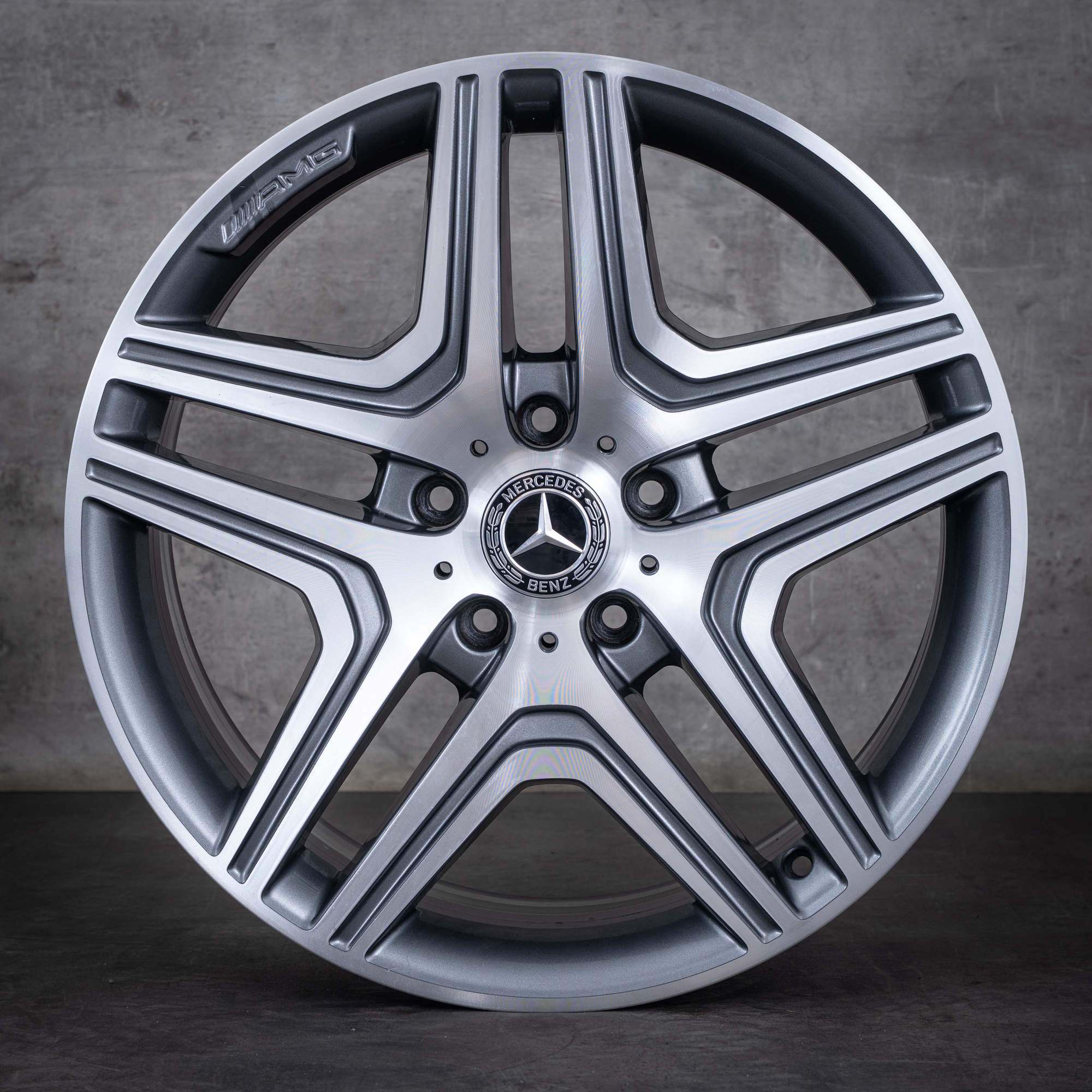 Oryginał Mercedes Benz Klasa G G63 G65 AMG felgi 20 cali W463 A4634013002 himalaya szary polerowane