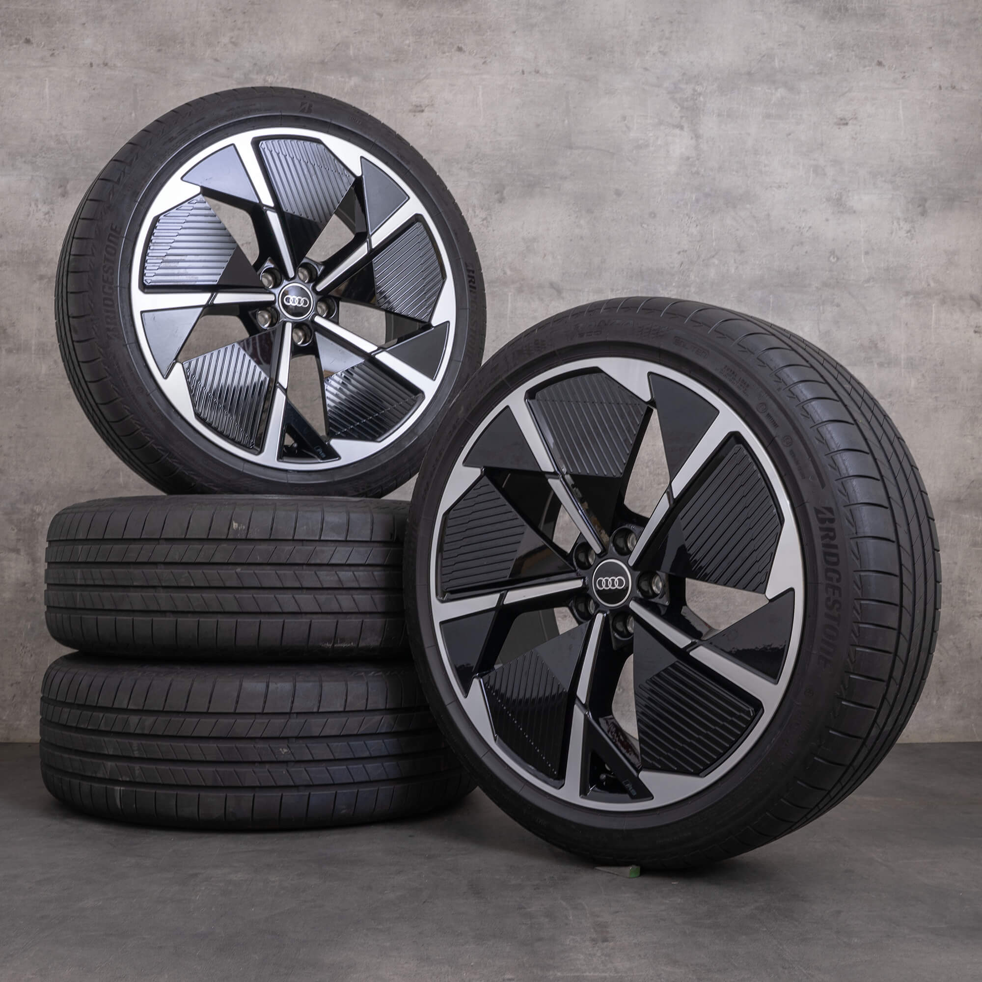 Llantas originales Audi Q4 e-tron & Sportback 21 pulgadas FZ Sommerrder 89A601025A 89A601025S negro brillante torneado