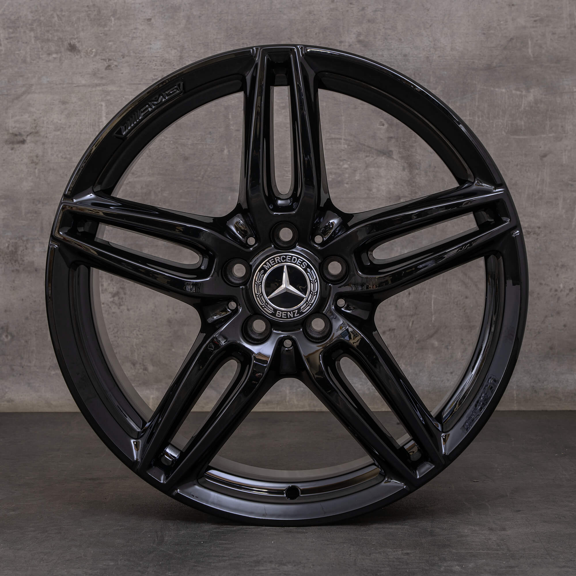Alkuperäiset Mercedes Benz E-sarja AMG vanteet 19 tuuman W213 S213 C238 A238 A2134012000 musta kiiltävä
