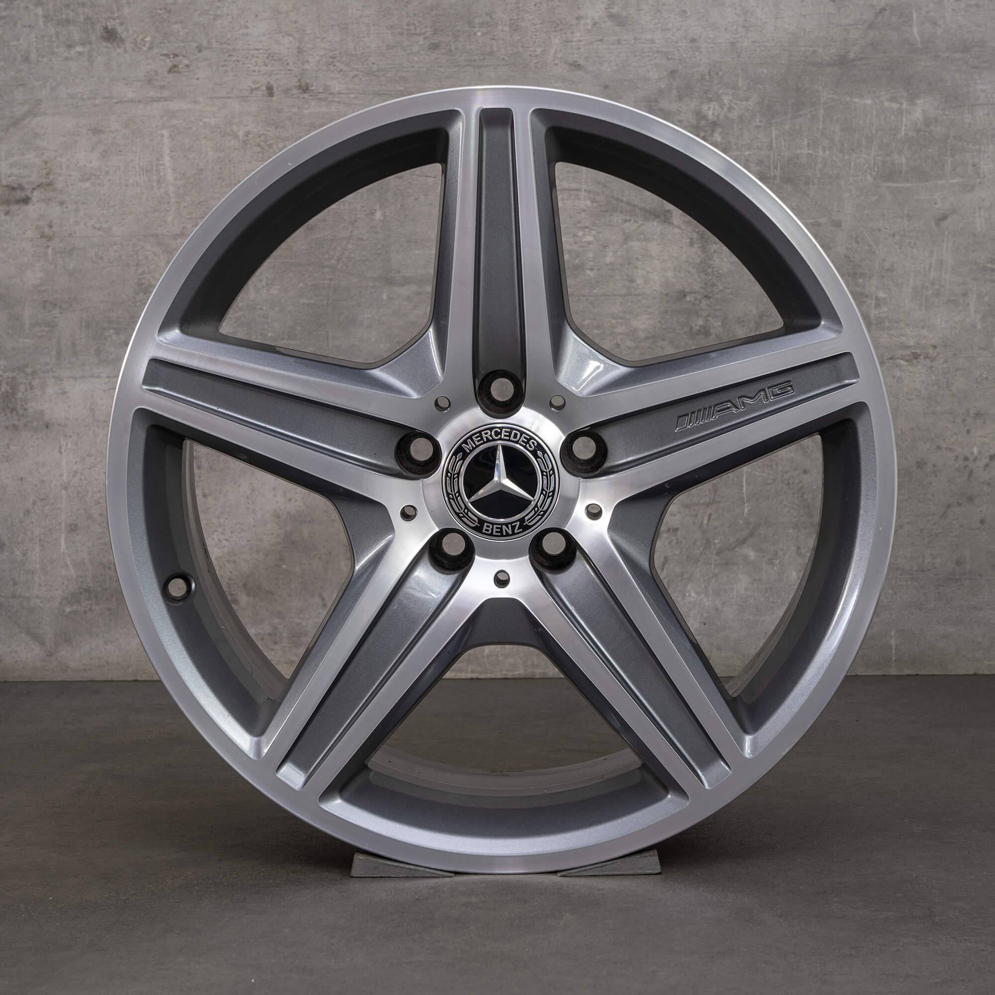 AMG Mercedes E-Klasse W211 Felgen A2114016402 18 Zoll 8,5 x 18 ET 38