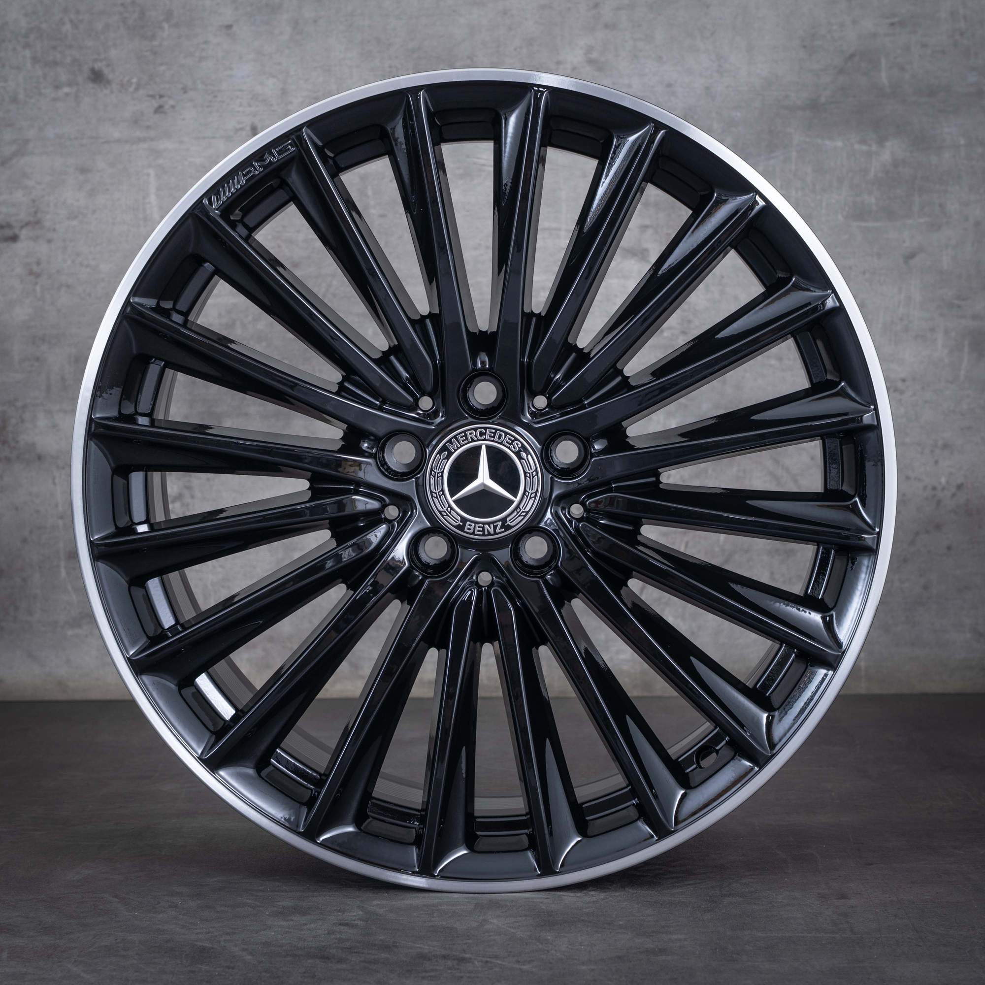 Oryginalne felgi Mercedes Benz Klasa C AMG 19 cali W206 S206 A2064011900 A2064012000 czarne polerowane