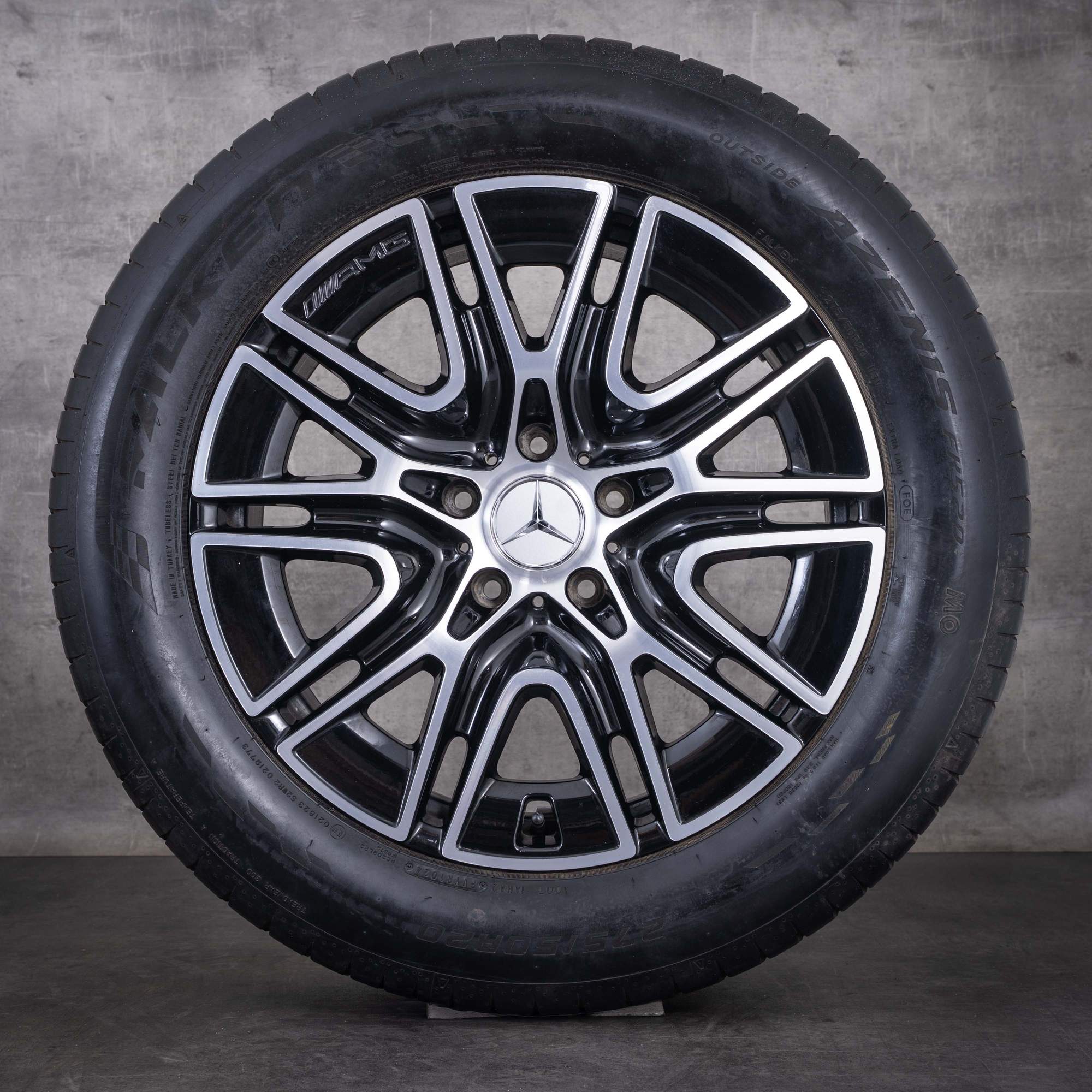 Alkuperäiset Mercedes-Benz G-sarjan 20 tuuman vanteet W465 kesärenkaat A4654012300 diamond cut mustat