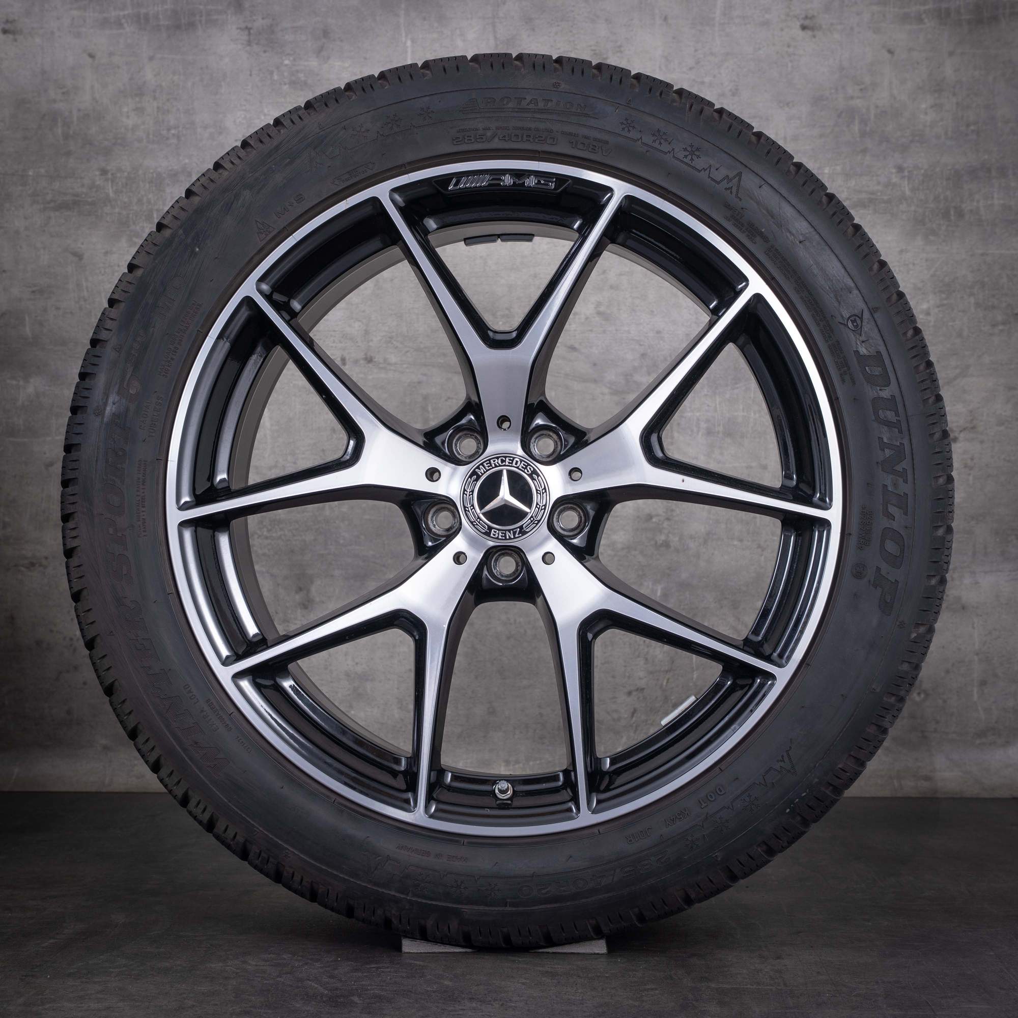 Roues hiver d'origine Mercedes-Benz GLC & 43 AMG 20 pouces X253 C253 références A2534015500 et A2534015600 noires face avant diamantée