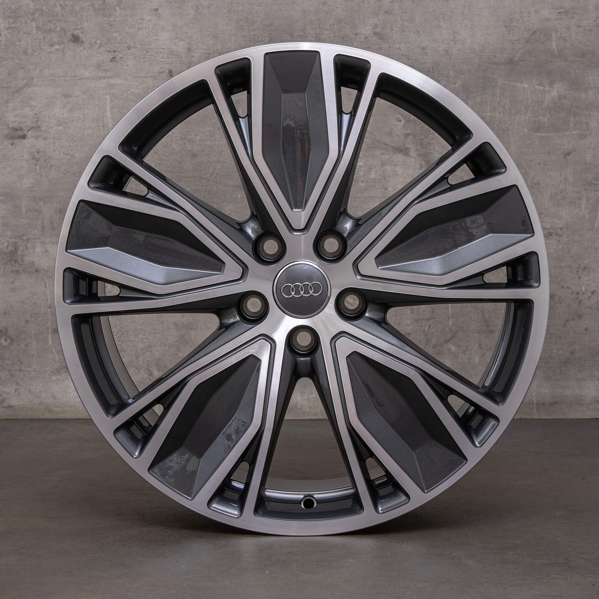 Originele Audi A5 S5 velgen 19 inch B10 8B3601025AT zwart hoogglans gedraaid NIEUW