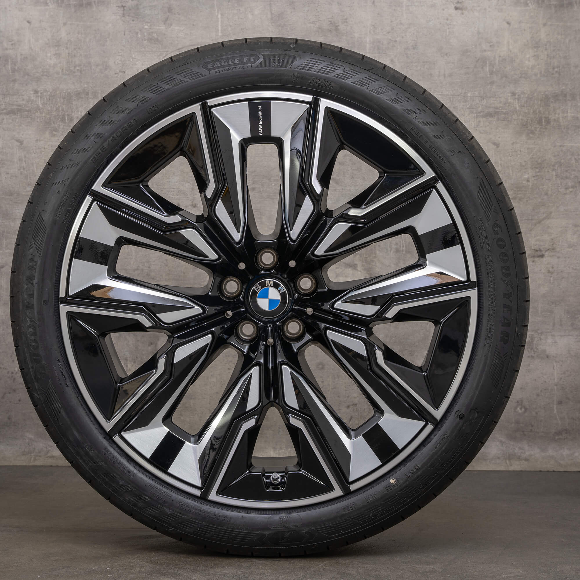 Original BMW 7er & i7 Sommerräder 21 Zoll G70 Felgen Styling 910i 5A6F119 5A6F120 schwarz glanzgedreht