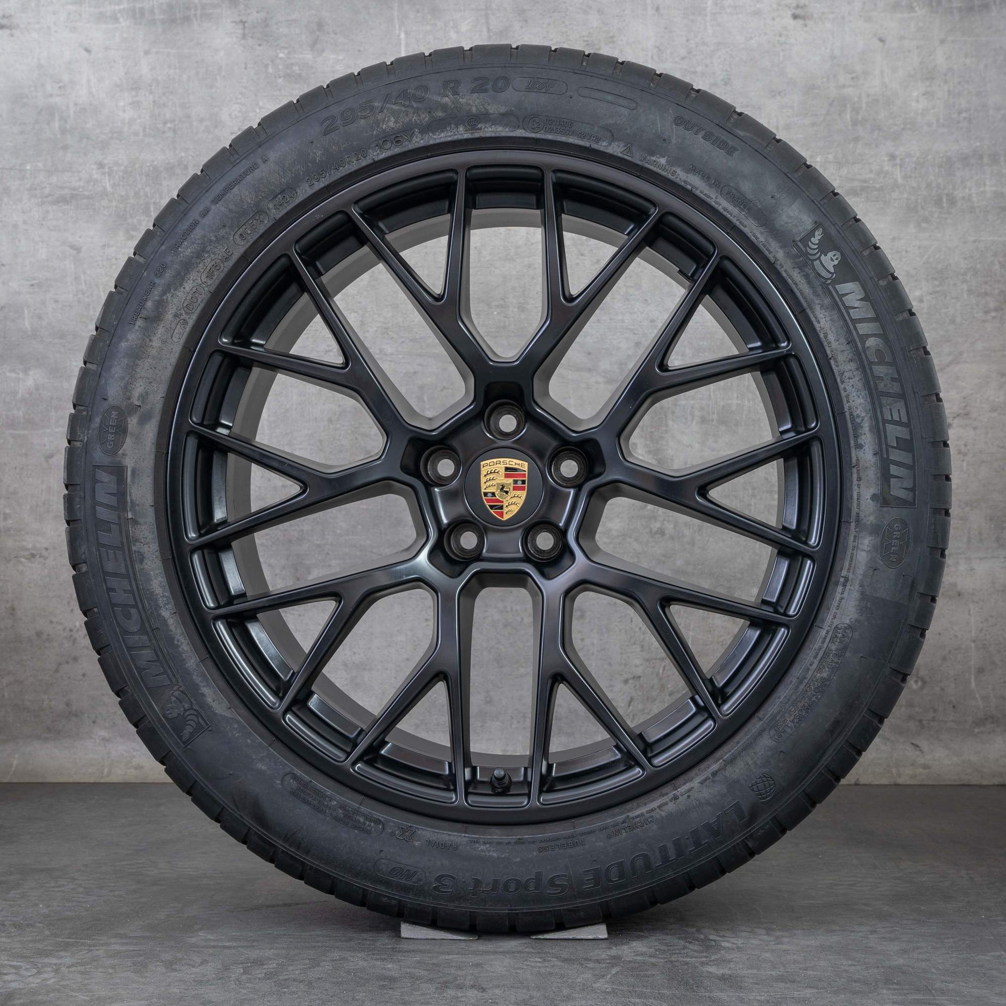 Alkuperäiset Porsche Macan talvirenkaat 20 tuuman I II vanteet RS Spyder 95B601025DS 95B601025DT musta matta