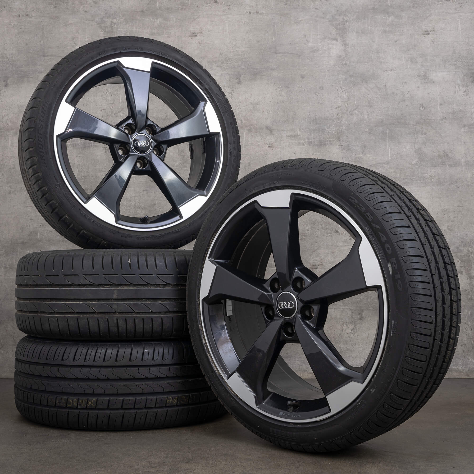 Audi Q2 SQ2 pneumatici estivi ruote estive cerchi da 19 pollici Rotor II S line