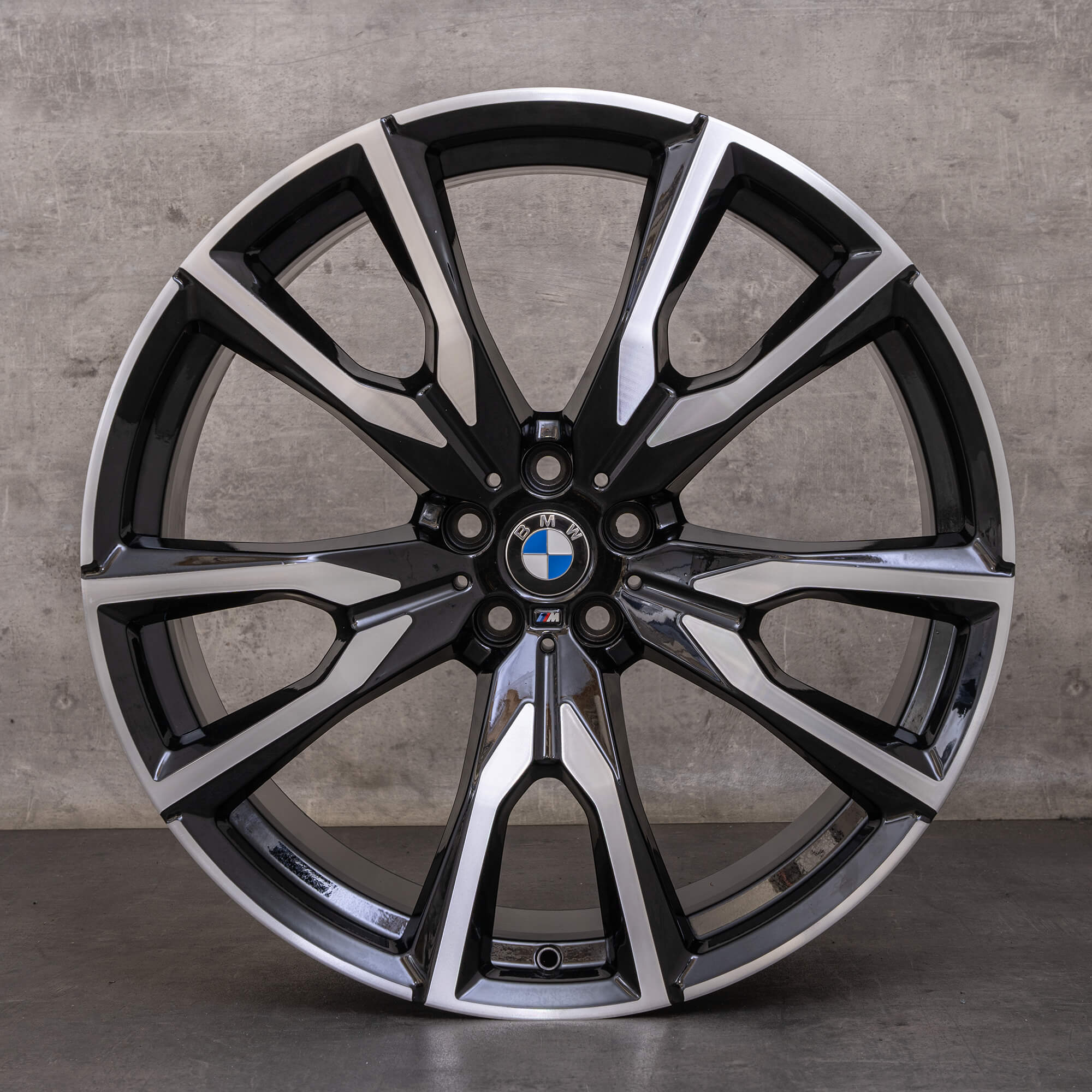 Originale BMW X7 vinterdæk med fælge 22 tommer G07 styling 755 M 8074221 8090108 sort blank drejet NYT