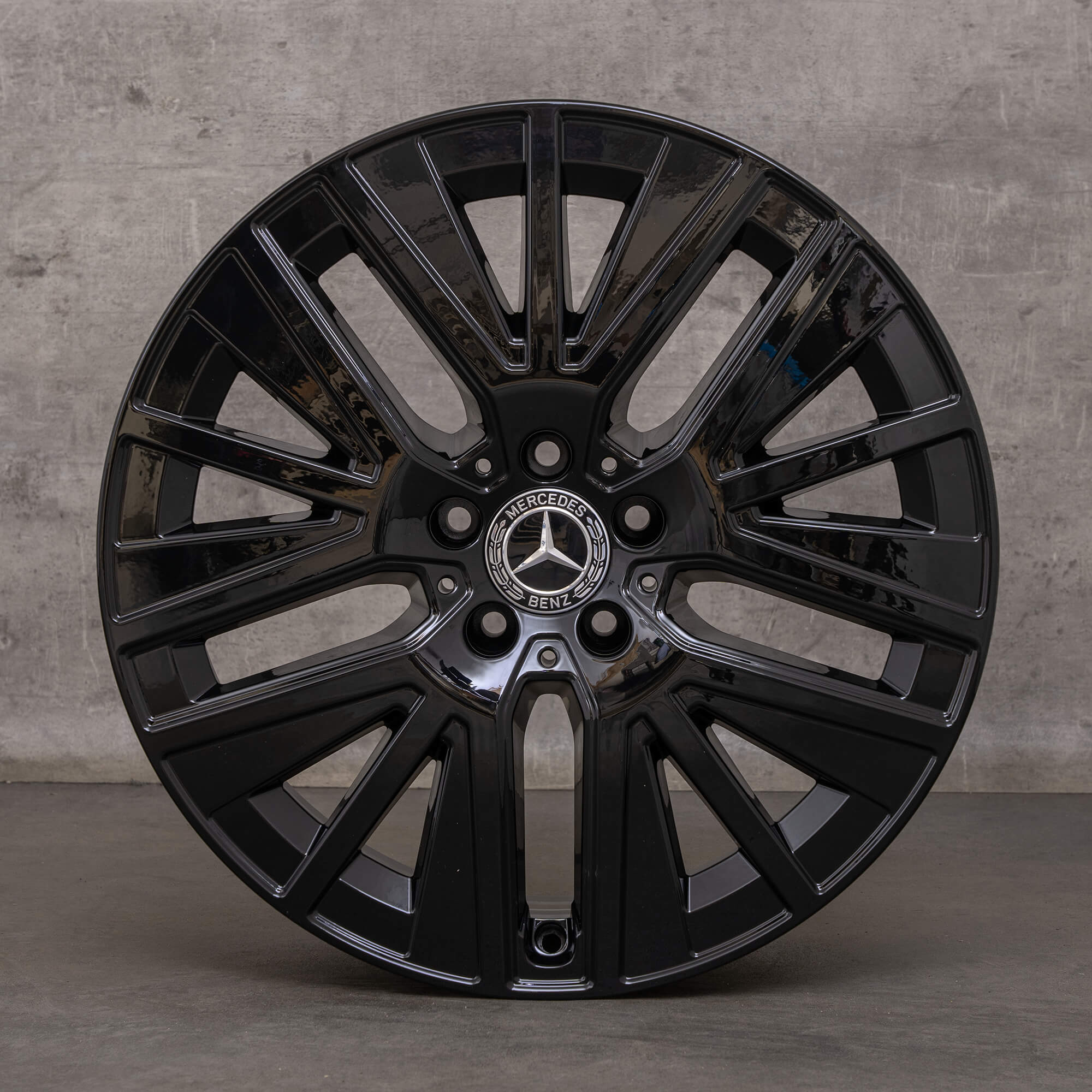 Originální disky Mercedes Benz třídy E ALL-Terrain 19" X213 alu kola z lehké slitiny A2534014900 černá lesklá 8x19 ET38
