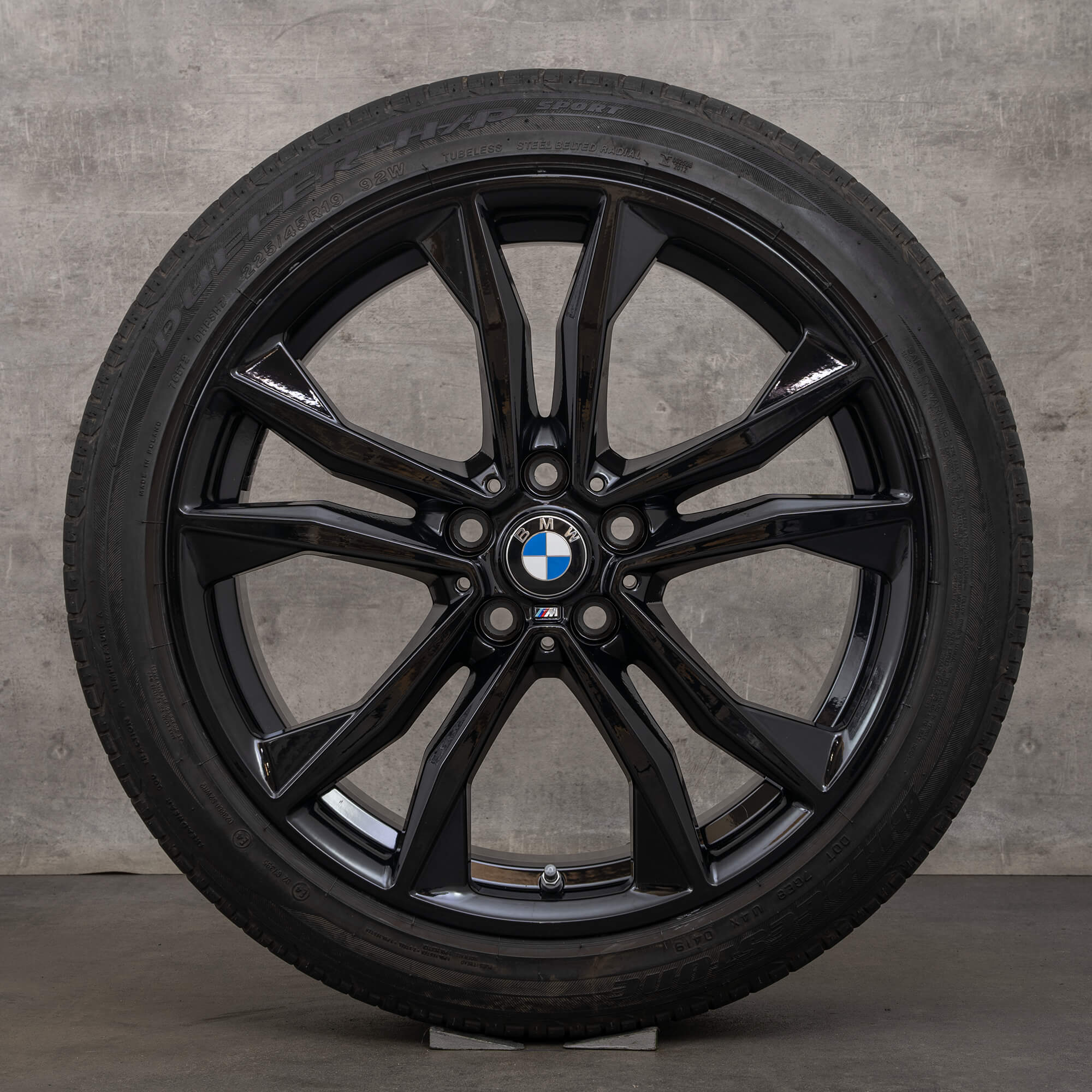 BMW X1 F48 X2 F39 Sommar kompletta hjul Sommardäck 19 tums fälgar 715 M 8008616