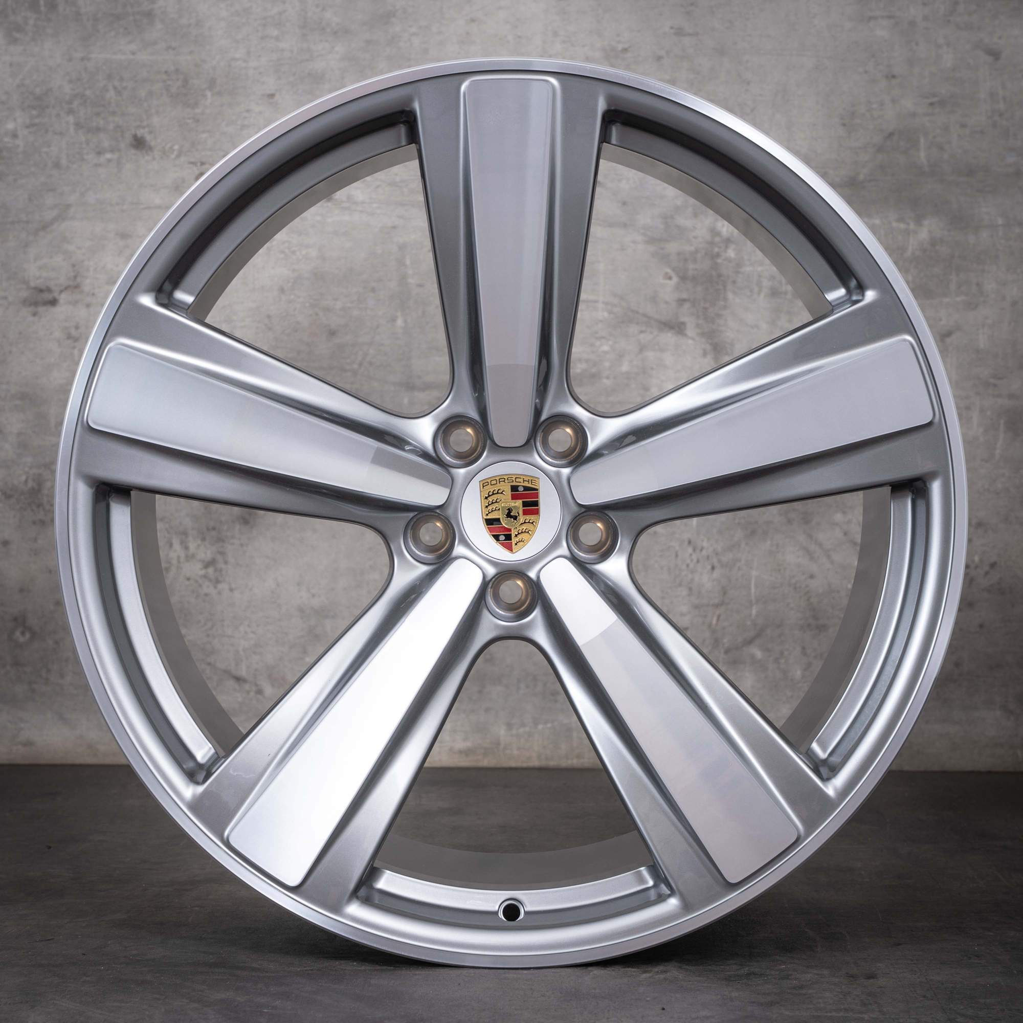 Original Porsche Macan III Felgen 21 Zoll Exclusive Design Sport  95B601025FE 95B601025FF platinsilber glanzgedreht NEU